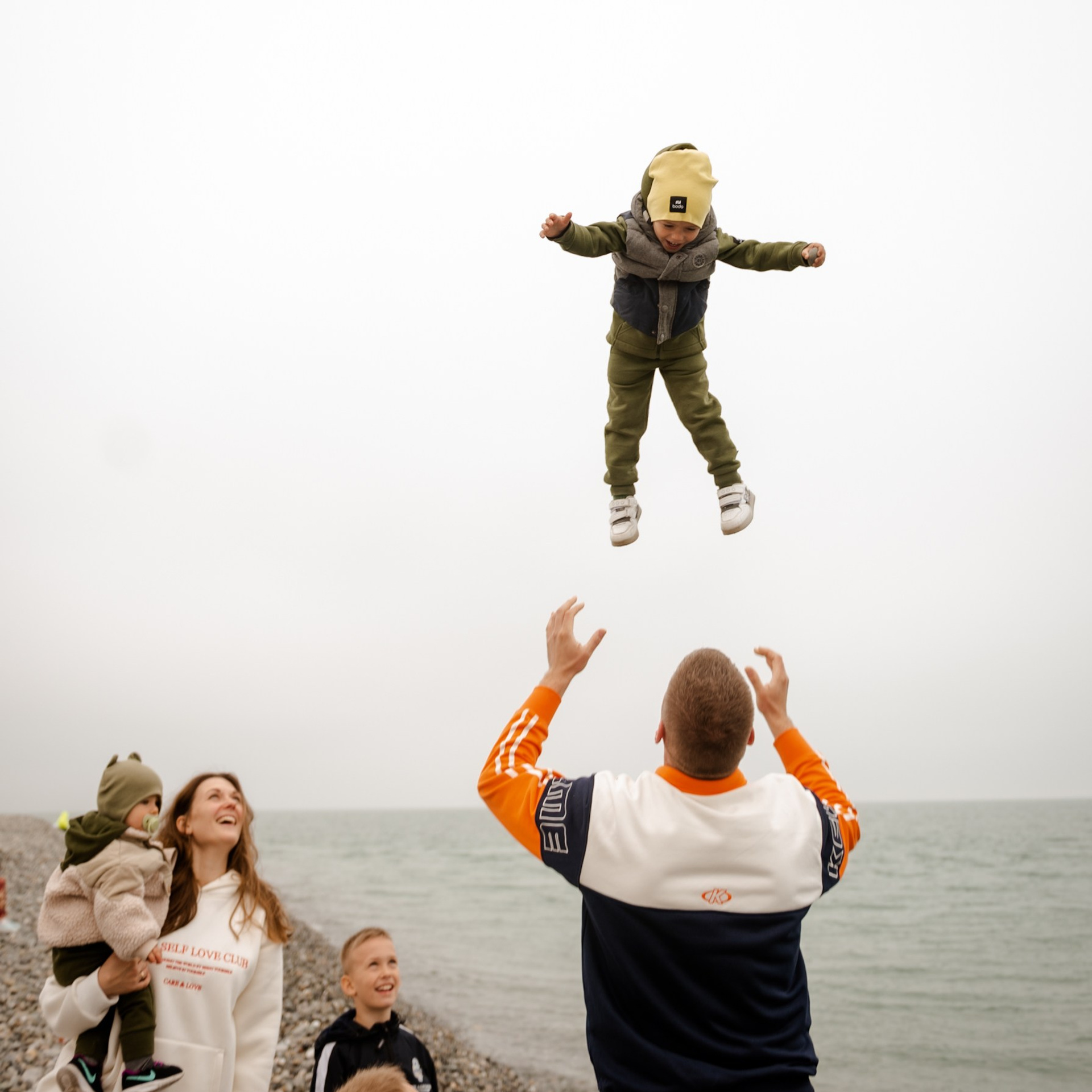 Когда нет солнца, но есть настроение))