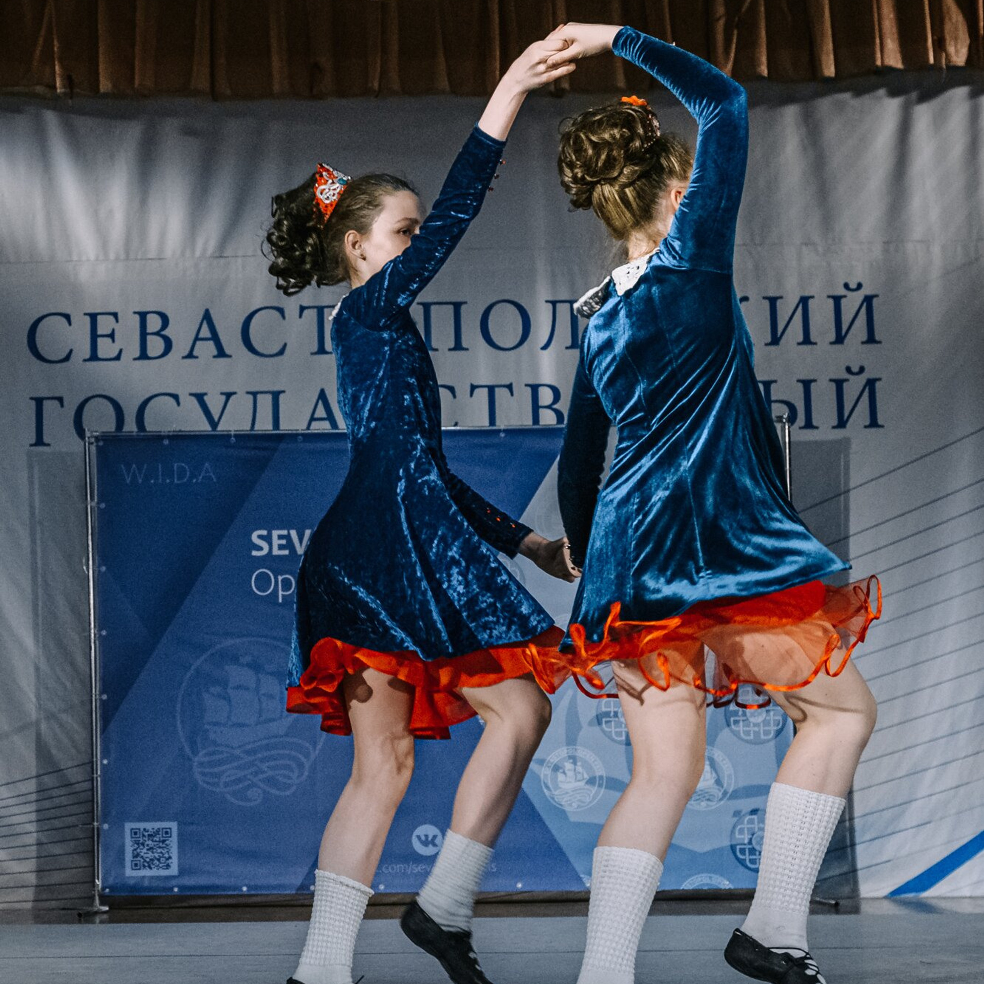 Two Hands. Коваленко Светлана, фотограф в Москве. Концерты, события и люди