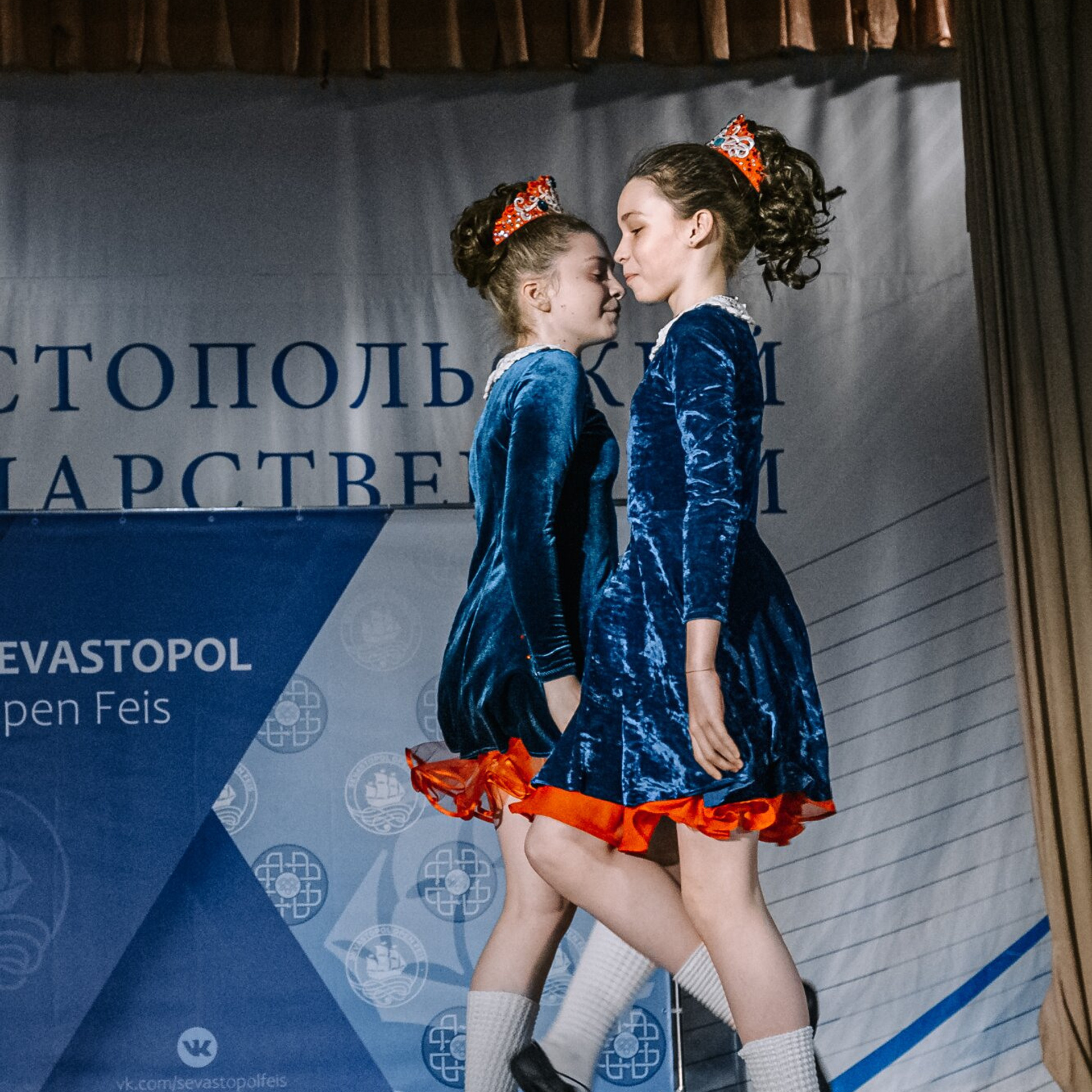 Two Hands. Коваленко Светлана, фотограф в Москве. Концерты, события и люди