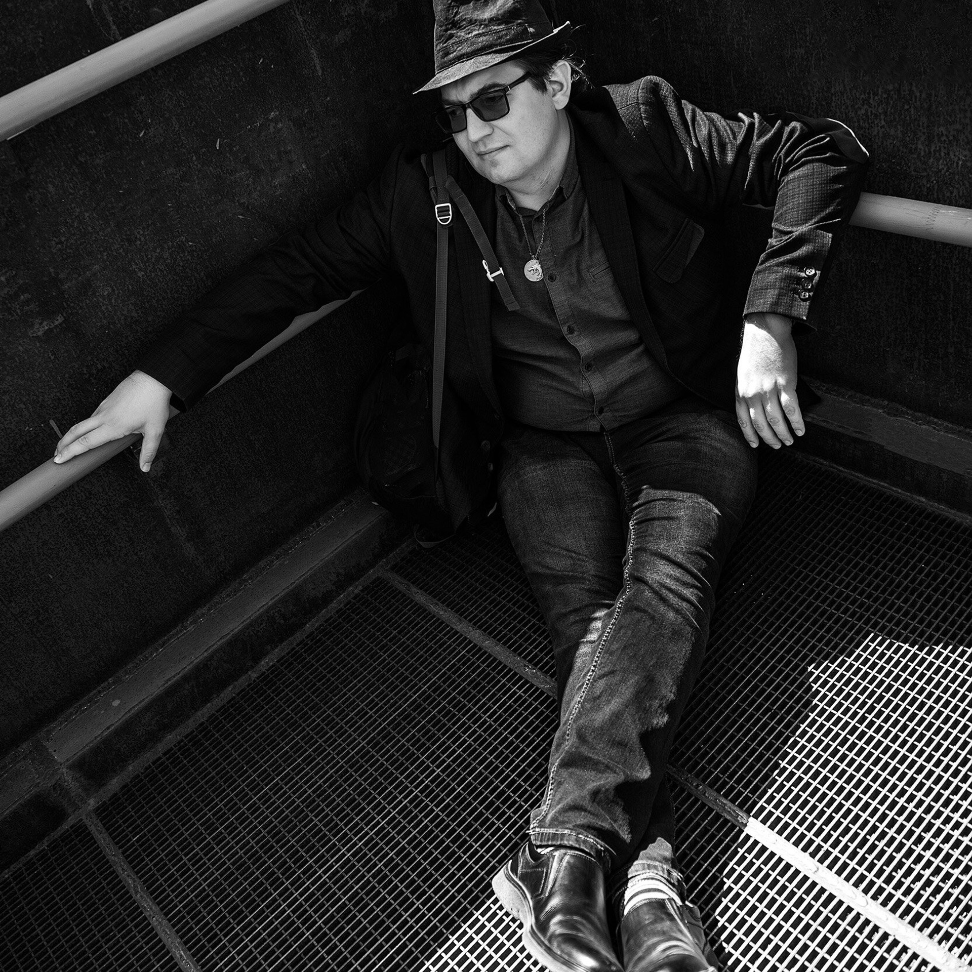 Мужская съёмка на улице. Коваленко Светлана, фотограф в Москве. Концерты, события и люди