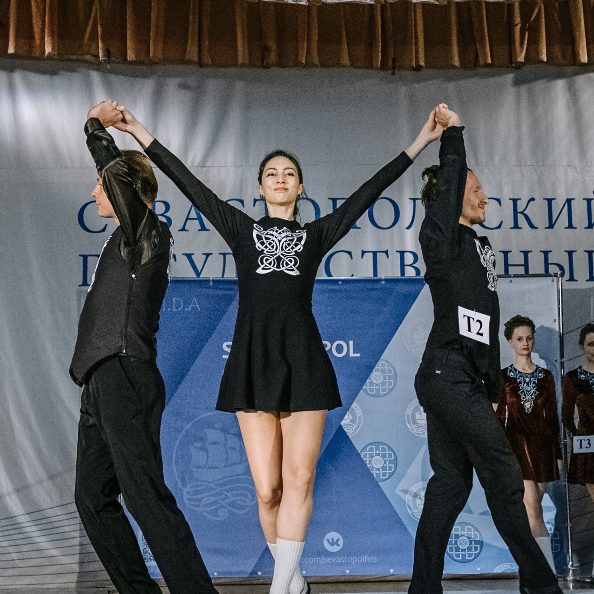 Three Hands. Коваленко Светлана, фотограф в Москве. Концерты, события и люди