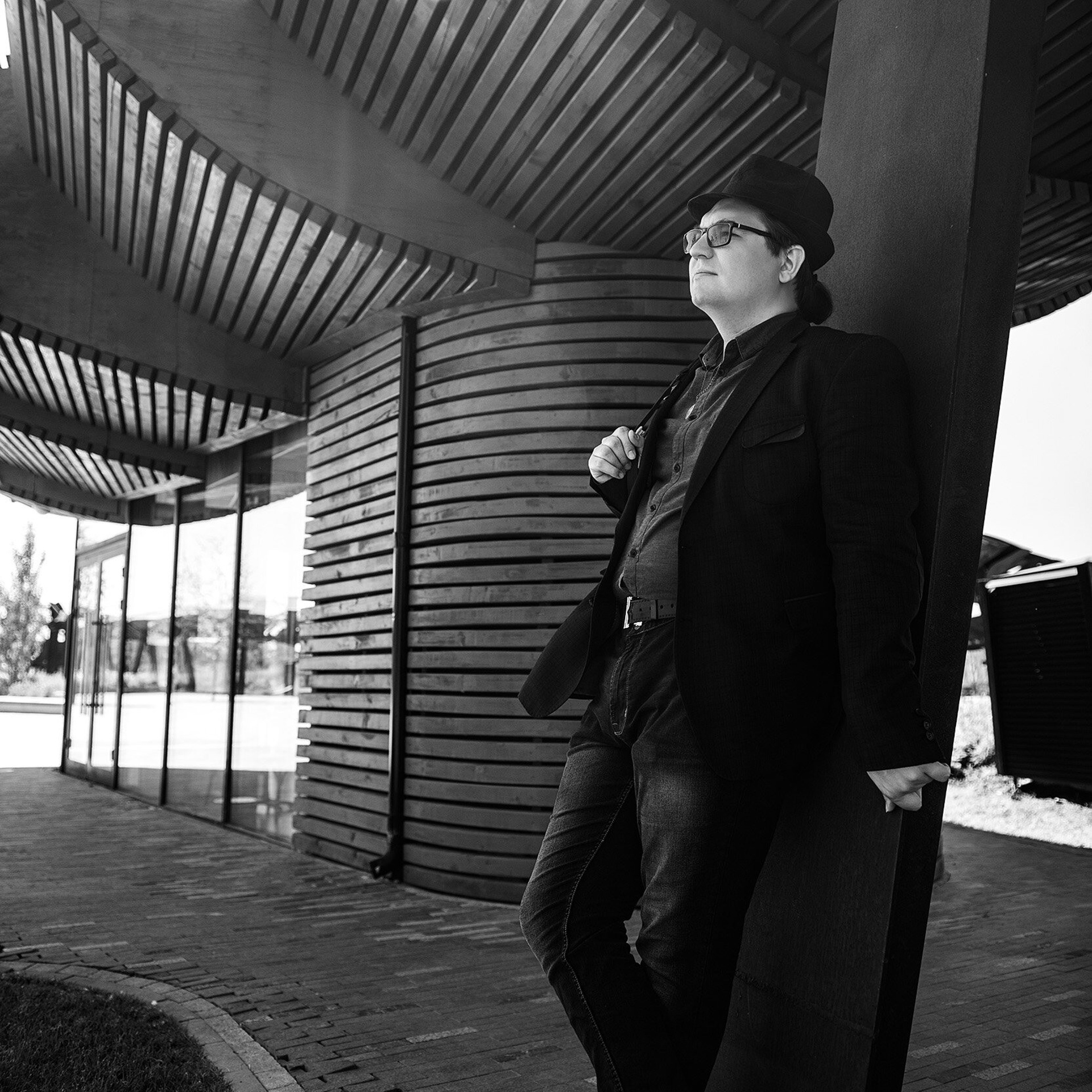 Мужская съёмка на улице. Коваленко Светлана, фотограф в Москве. Концерты, события и люди