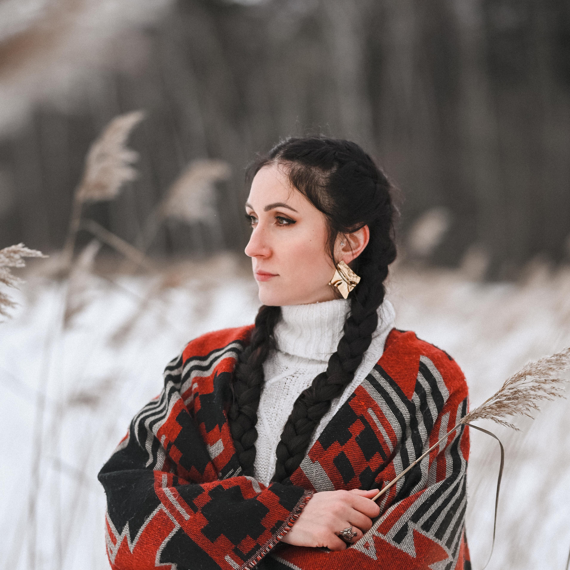 СРЕДИ КАМЫШЕЙ