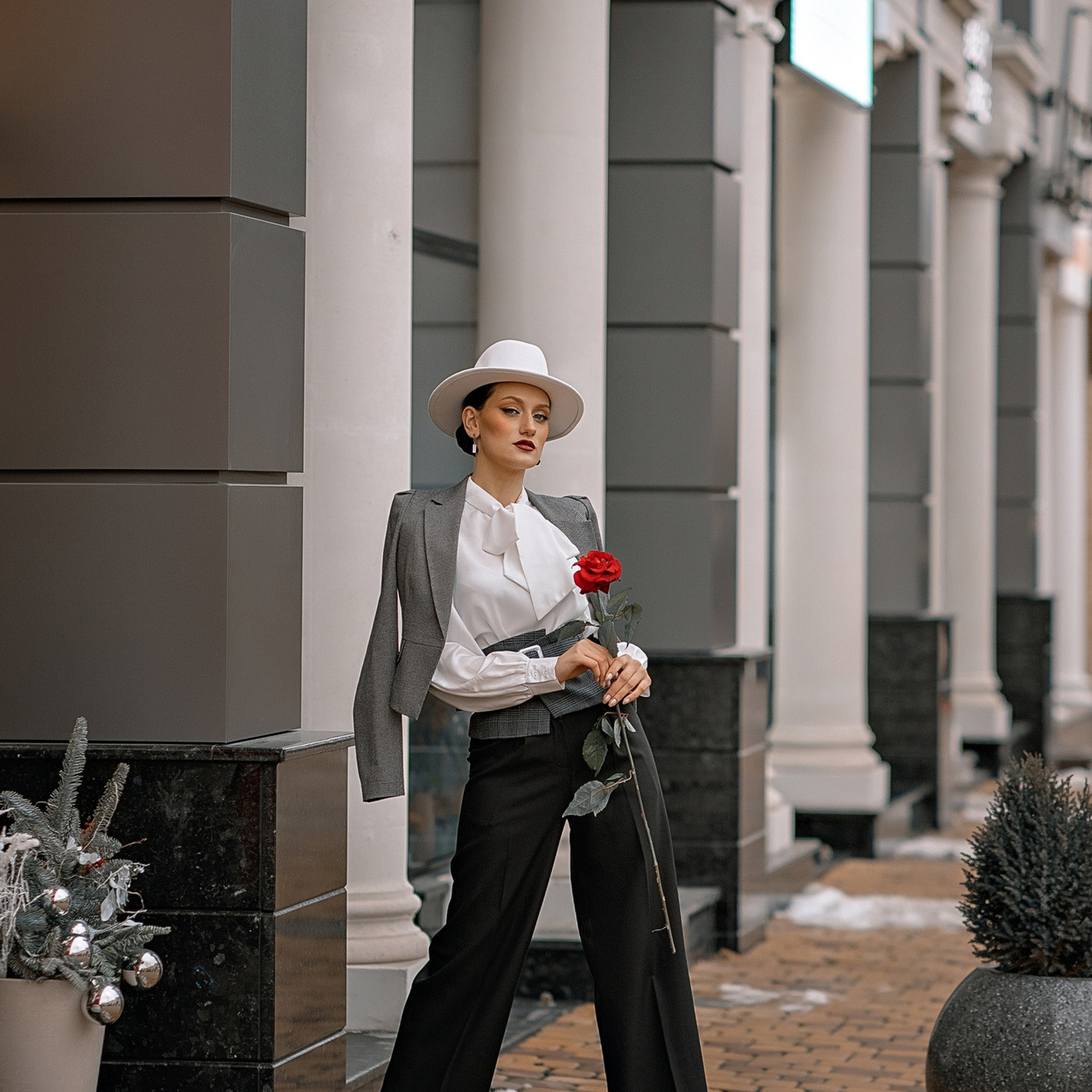 Прокат одежды. Фотограф-стилист Крым Прокат одежды в Крыму. Фотосессии в Крыму