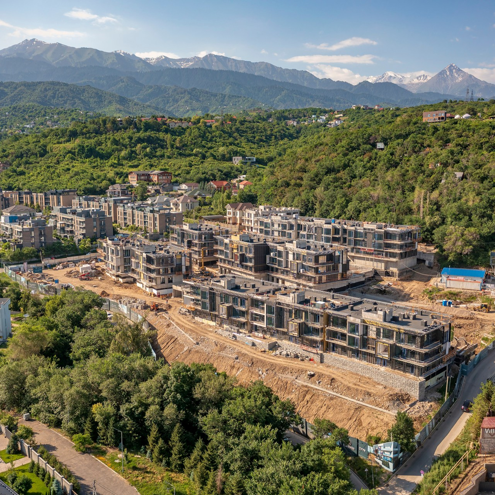 Алматы, El Monte от&nbsp;Bi Group, аэросъемка объекта, июнь 2026