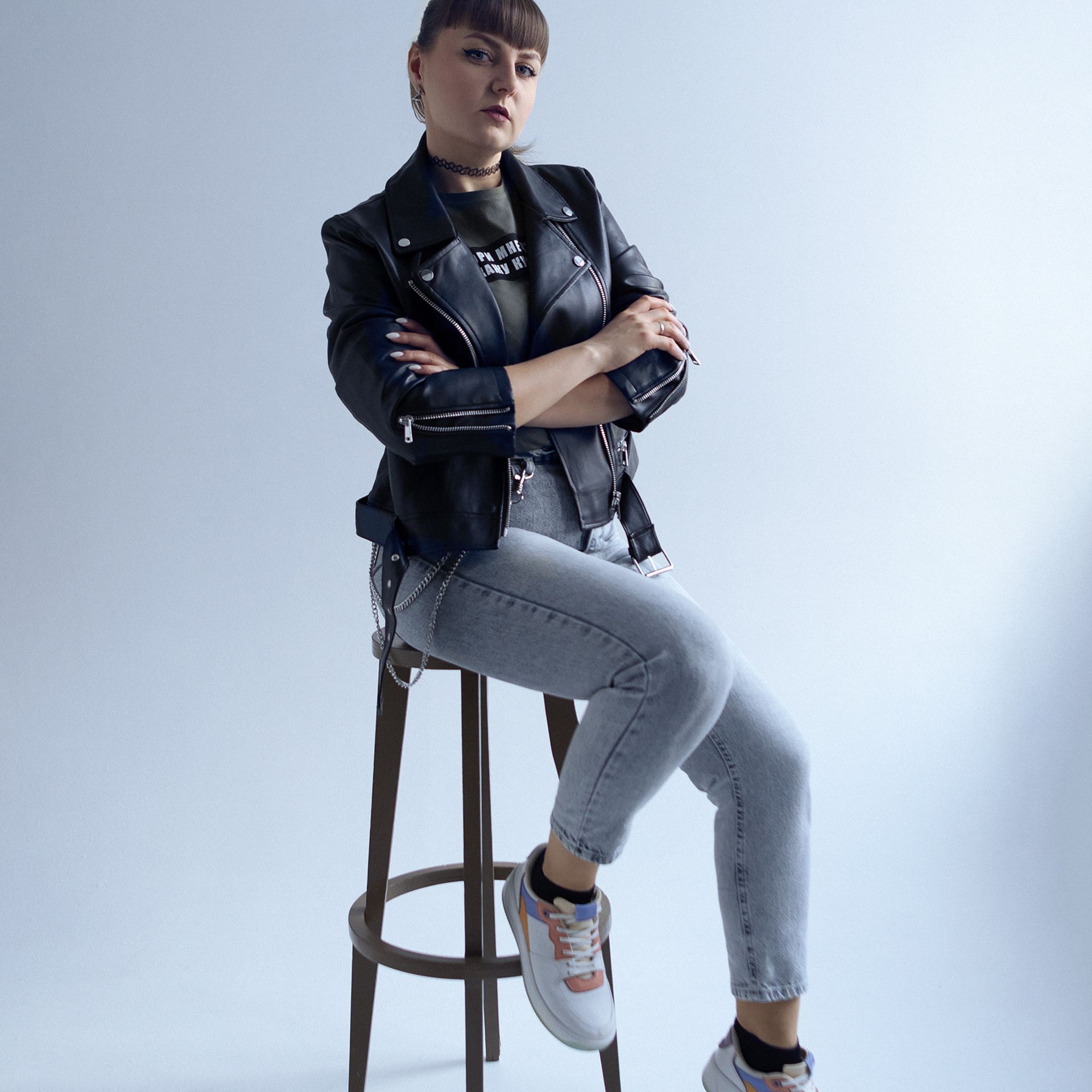 Катя на циклораме