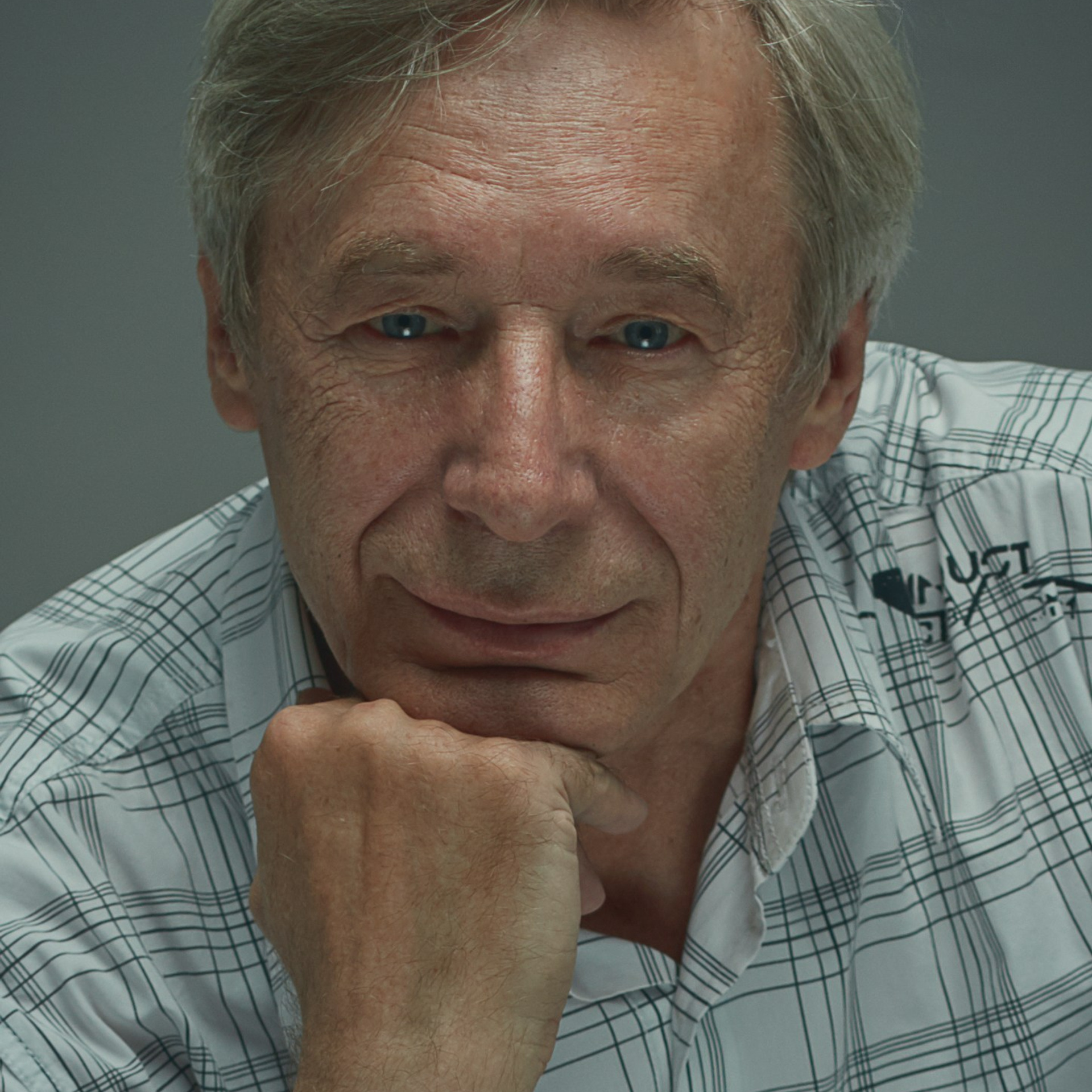 Актер театра и кино Виталий Махов