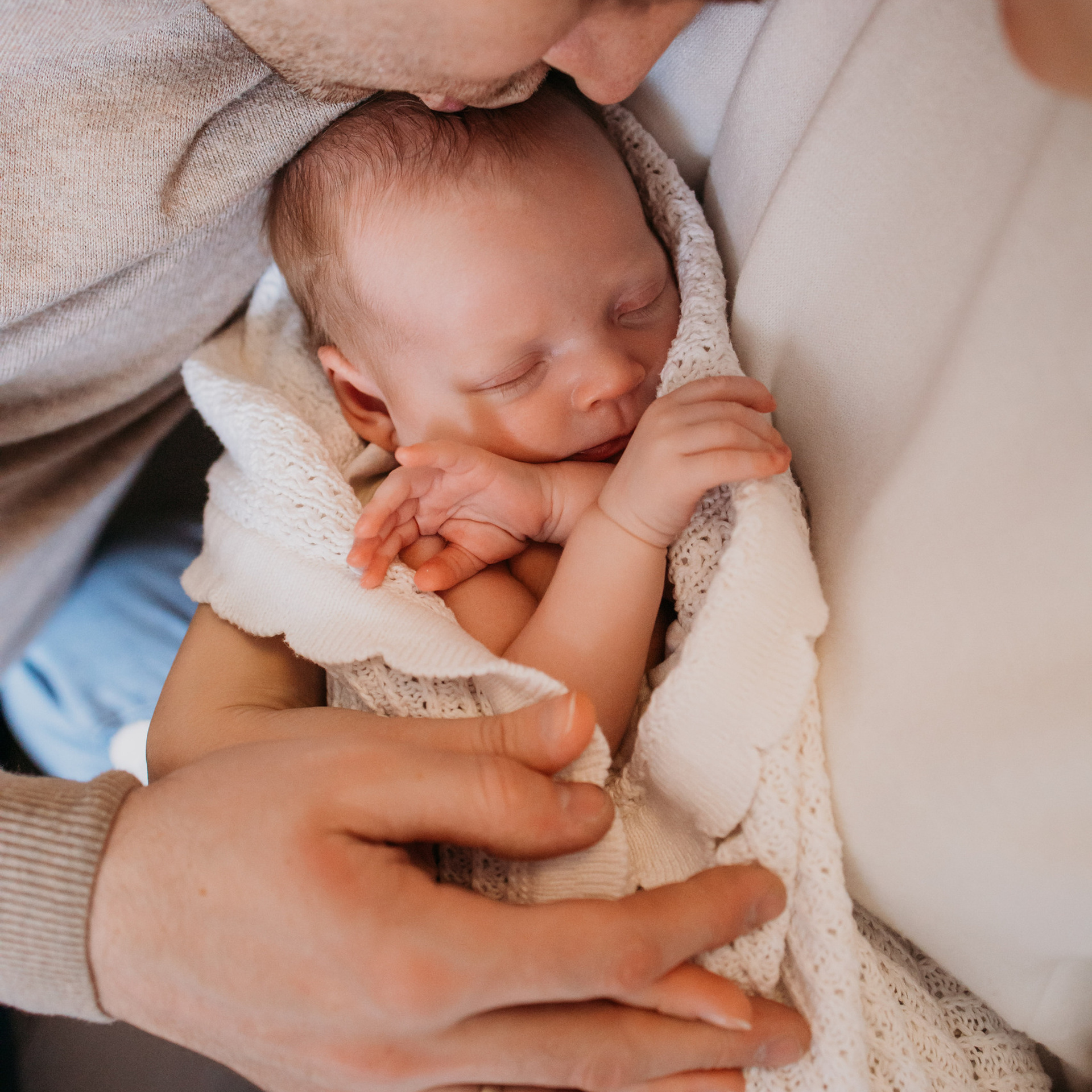 Домашняя съёмка с&nbsp;новорождённым