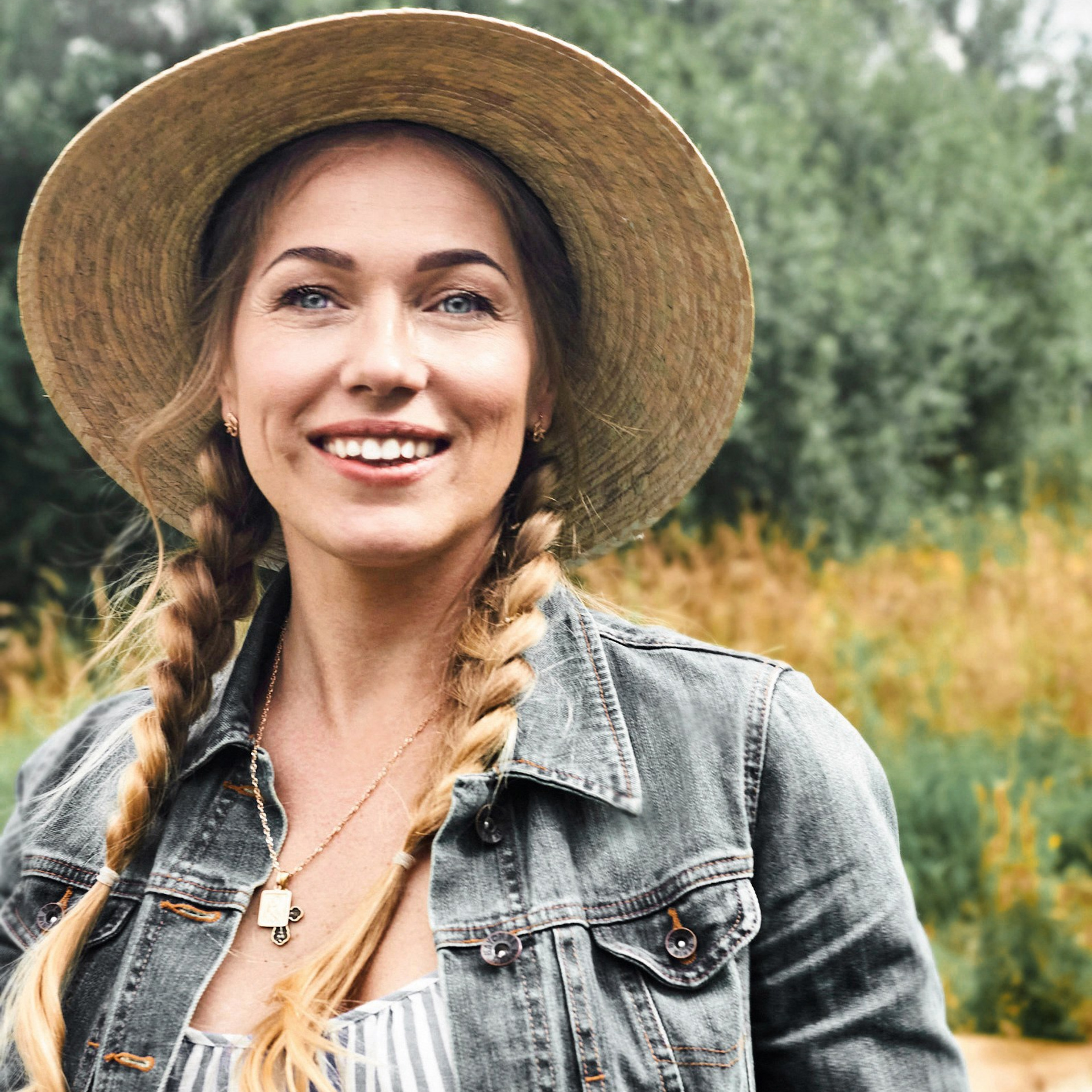 Контент- фотограф, рилсмейкер в Санкт- Петербурге Елена Грие