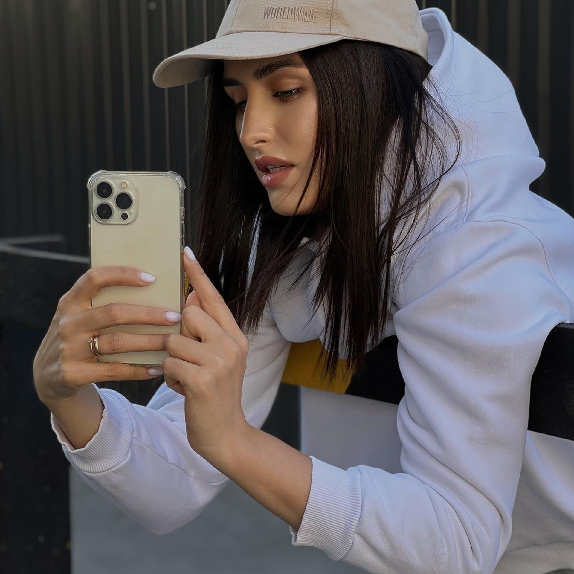 Индивидуальная фотосессия | Фотограф Ириша Гришина. Контент съемка | Мобильный фотограф Ириша Гришина