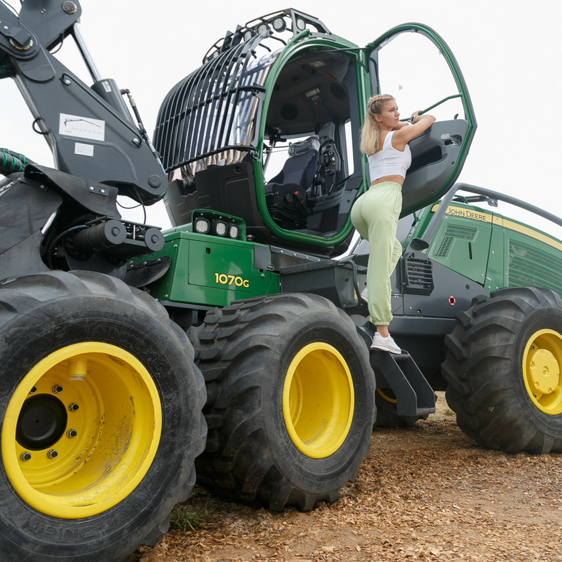 «Лесоруб XXI века» и «Королева леса». Репортажная фотосъемка. Архангельск