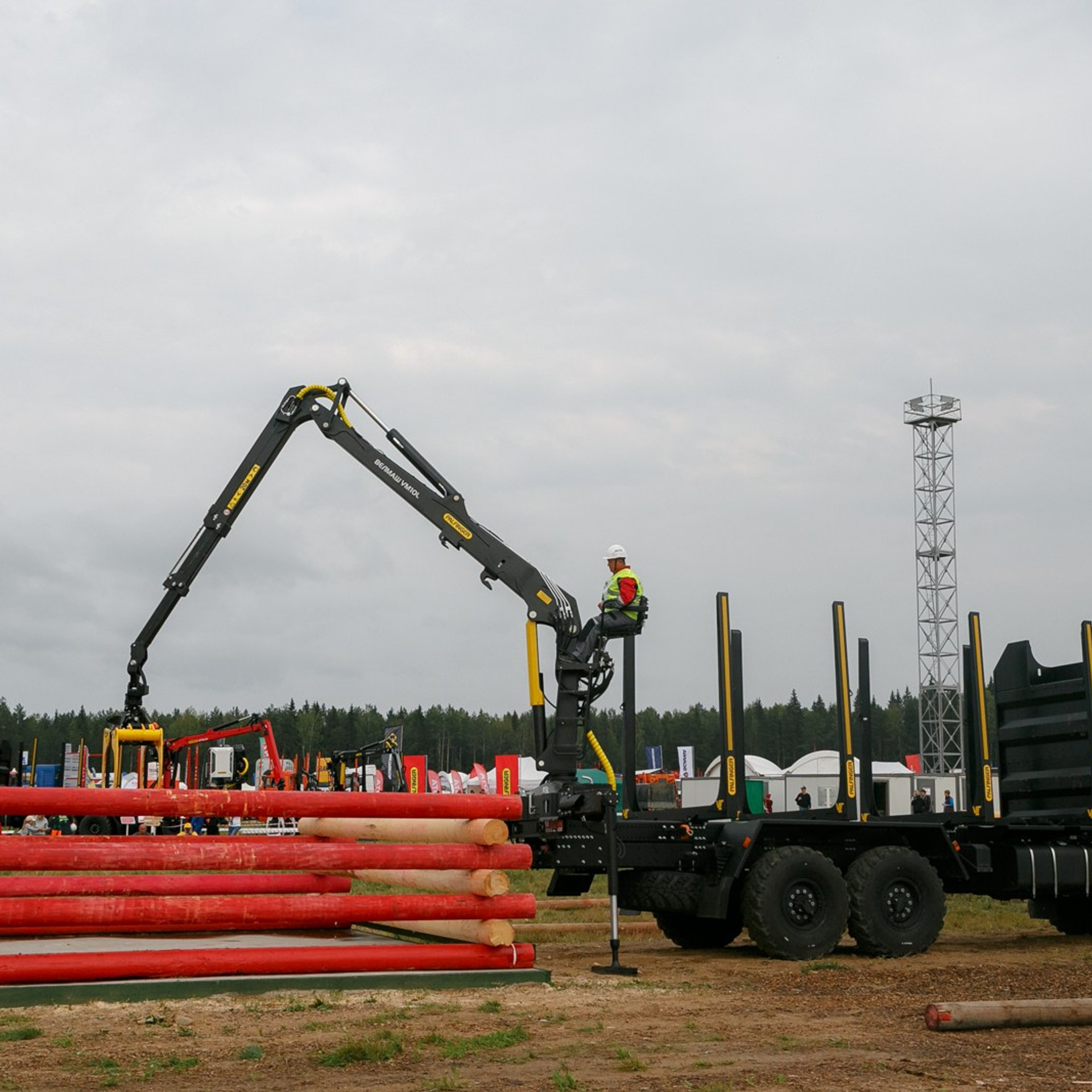 «Лесоруб XXI века» и «Королева леса». Репортажная фотосъемка. Архангельск