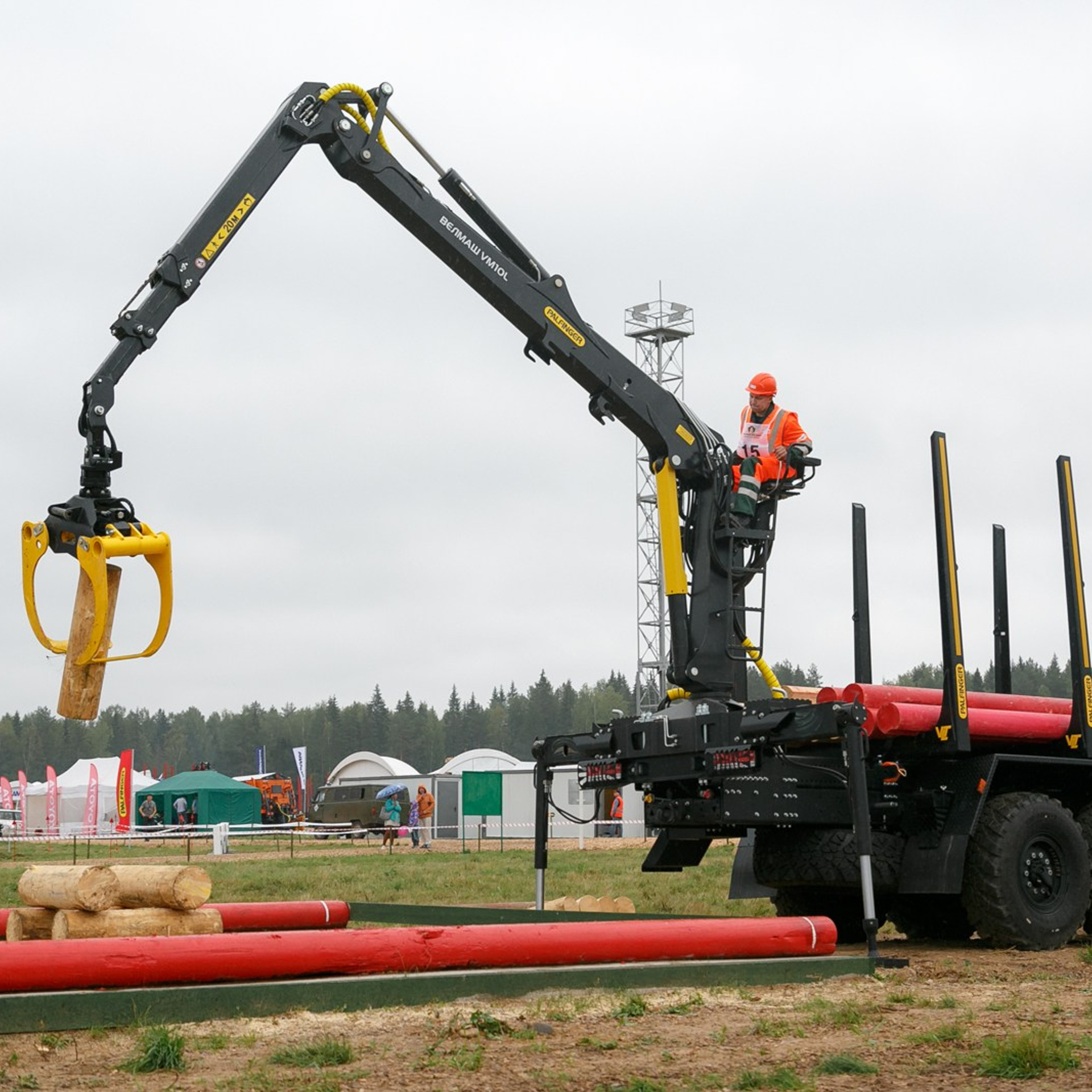 «Лесоруб XXI века» и «Королева леса». Репортажная фотосъемка. Архангельск