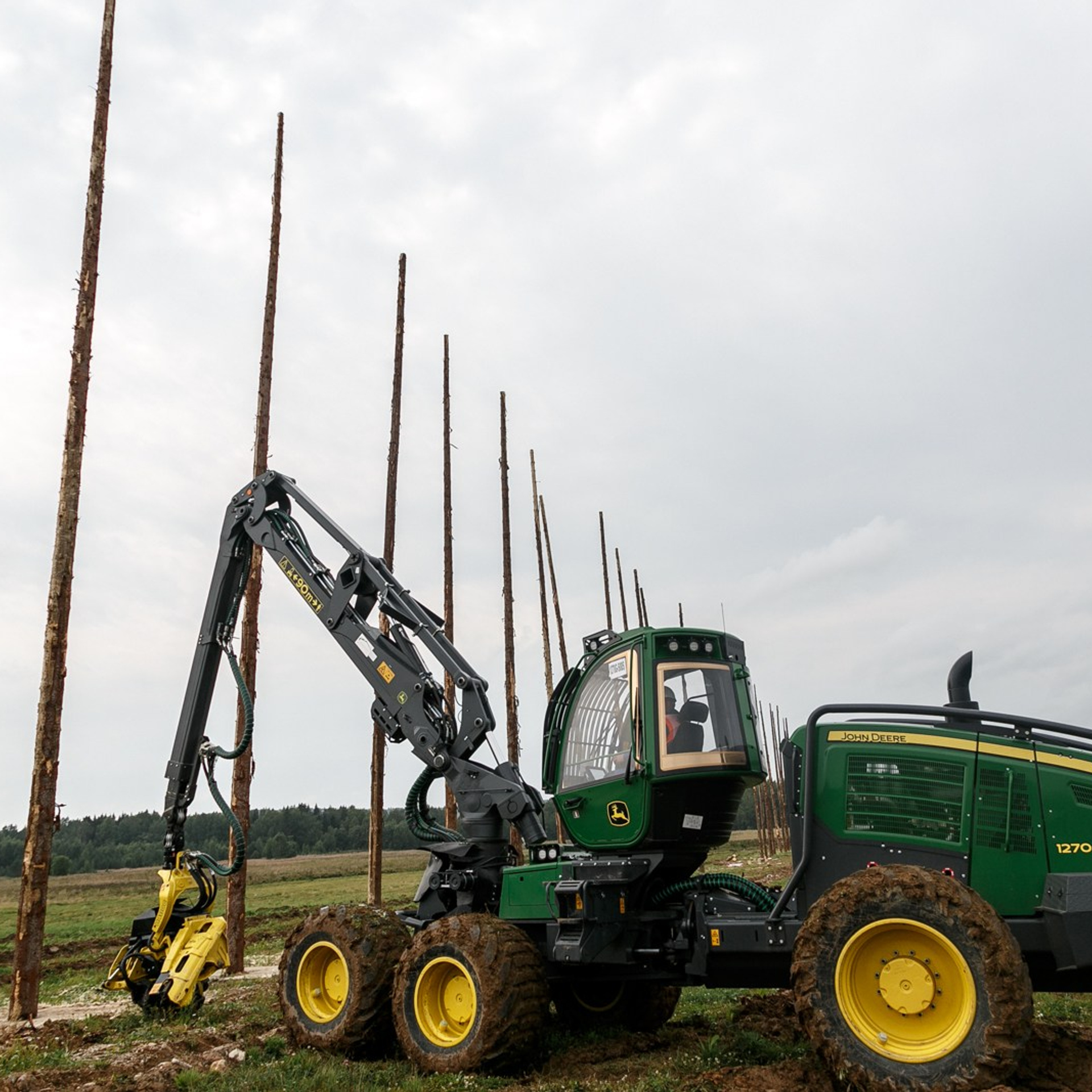 «Лесоруб XXI века» и «Королева леса». Репортажная фотосъемка. Архангельск
