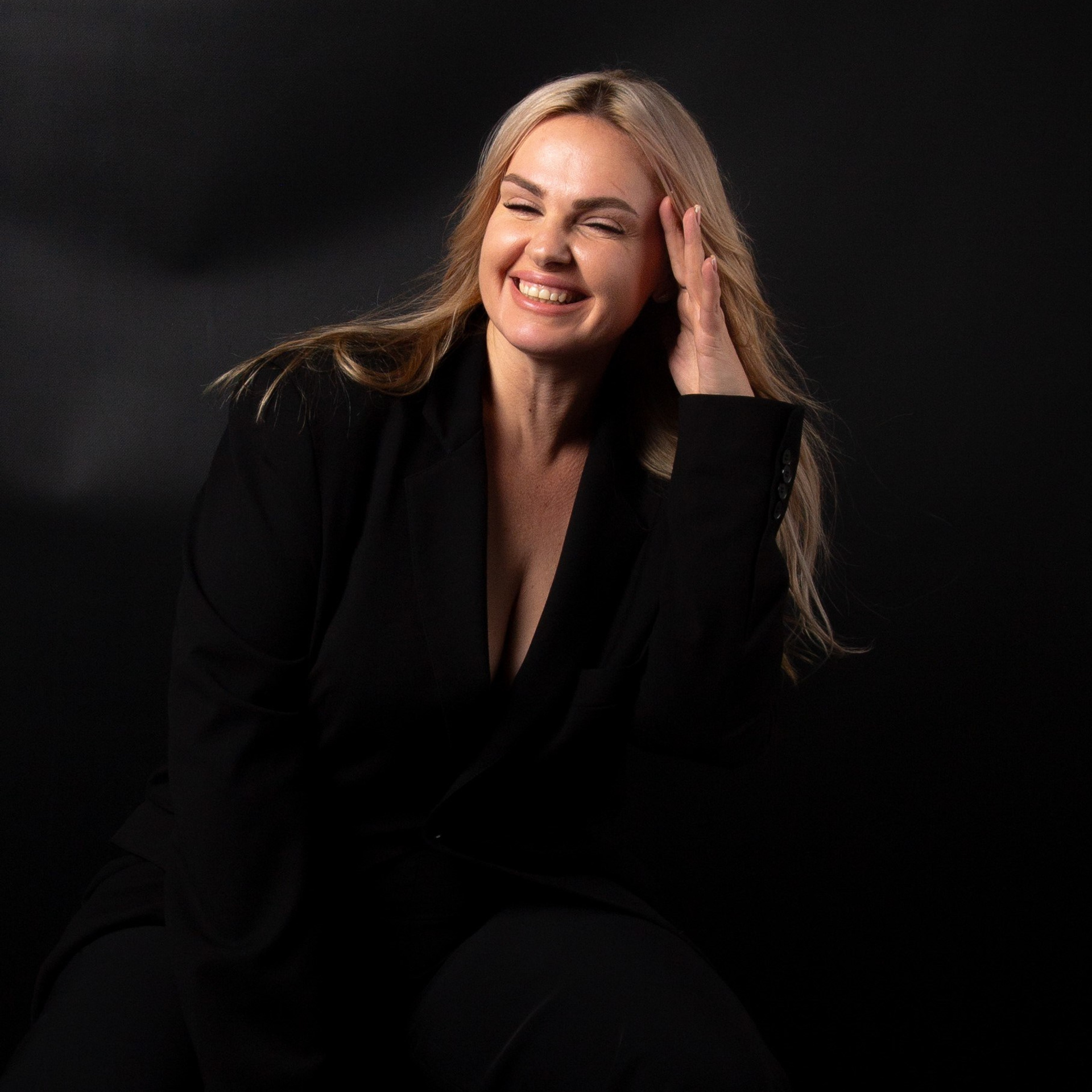 Фотостудия автопортрета DOUBLE-YOU в Сургуте