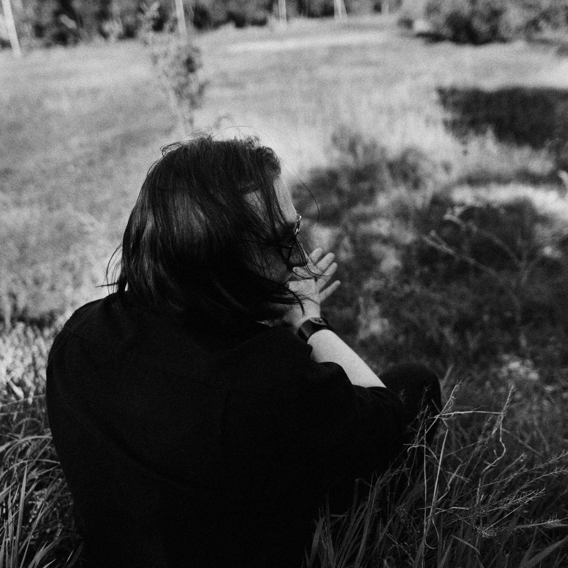 Мужской портрет на природе в Тюмени — Фотограф Дарья Мустафина. Портретный фотограф Тюмень Дарья Мустафина