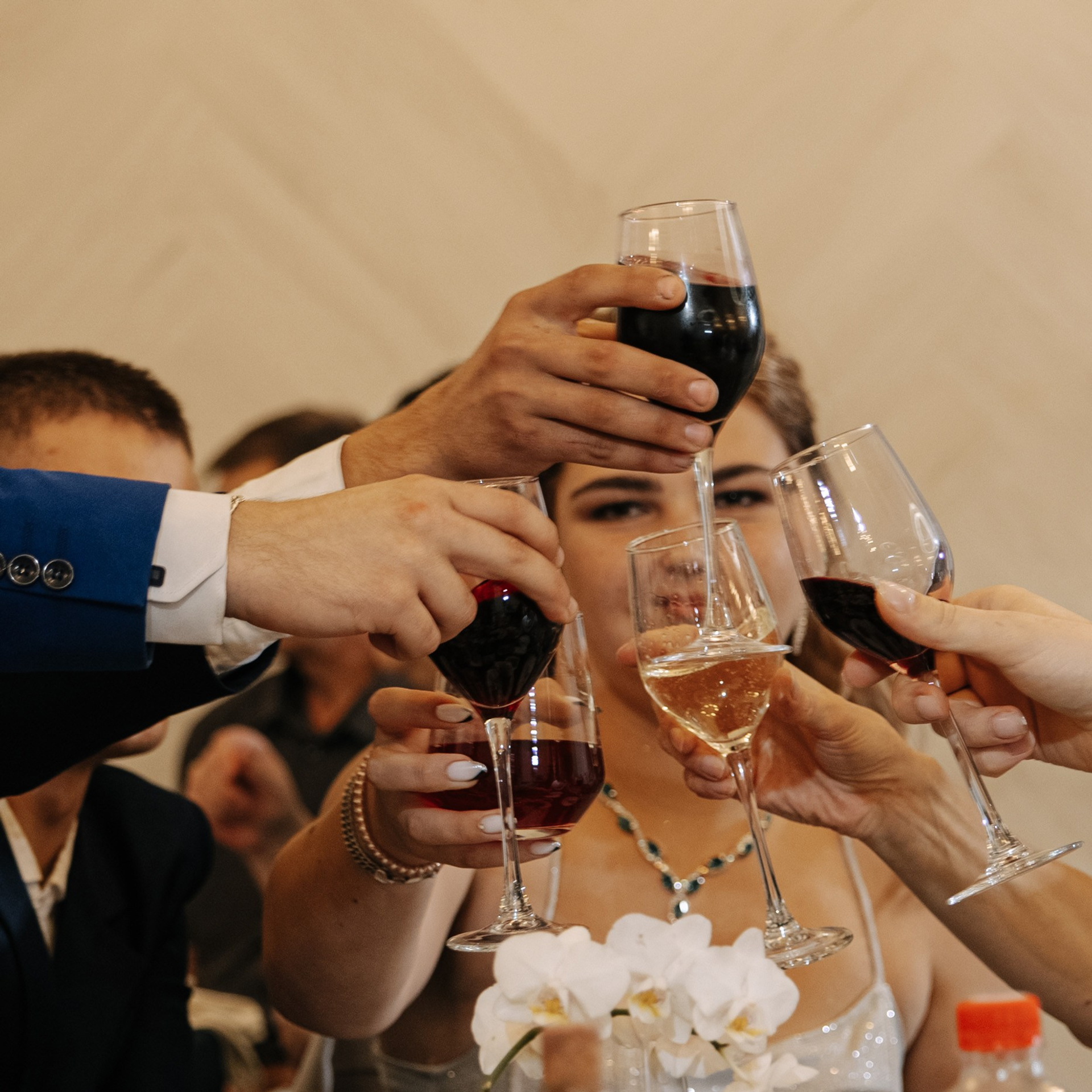 Чумачечие и Красивые. Свадебные фотограф и видеограф в Новосибирске — БОС