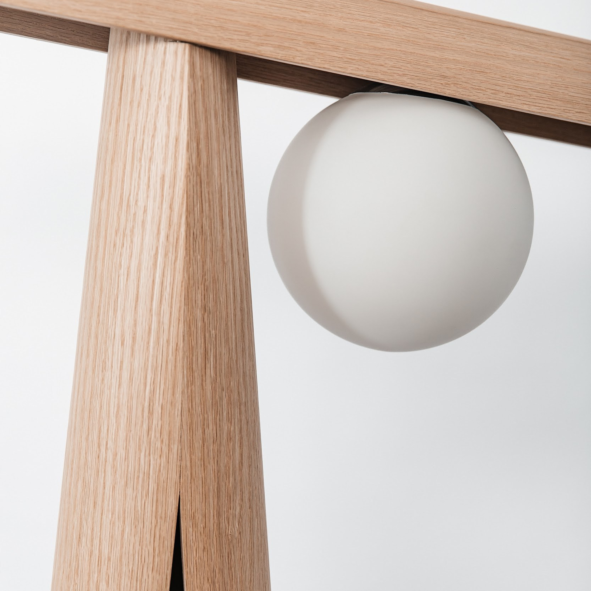 Торшер «Ярило». Алла Дулова — предметный и интерьерный дизайнер