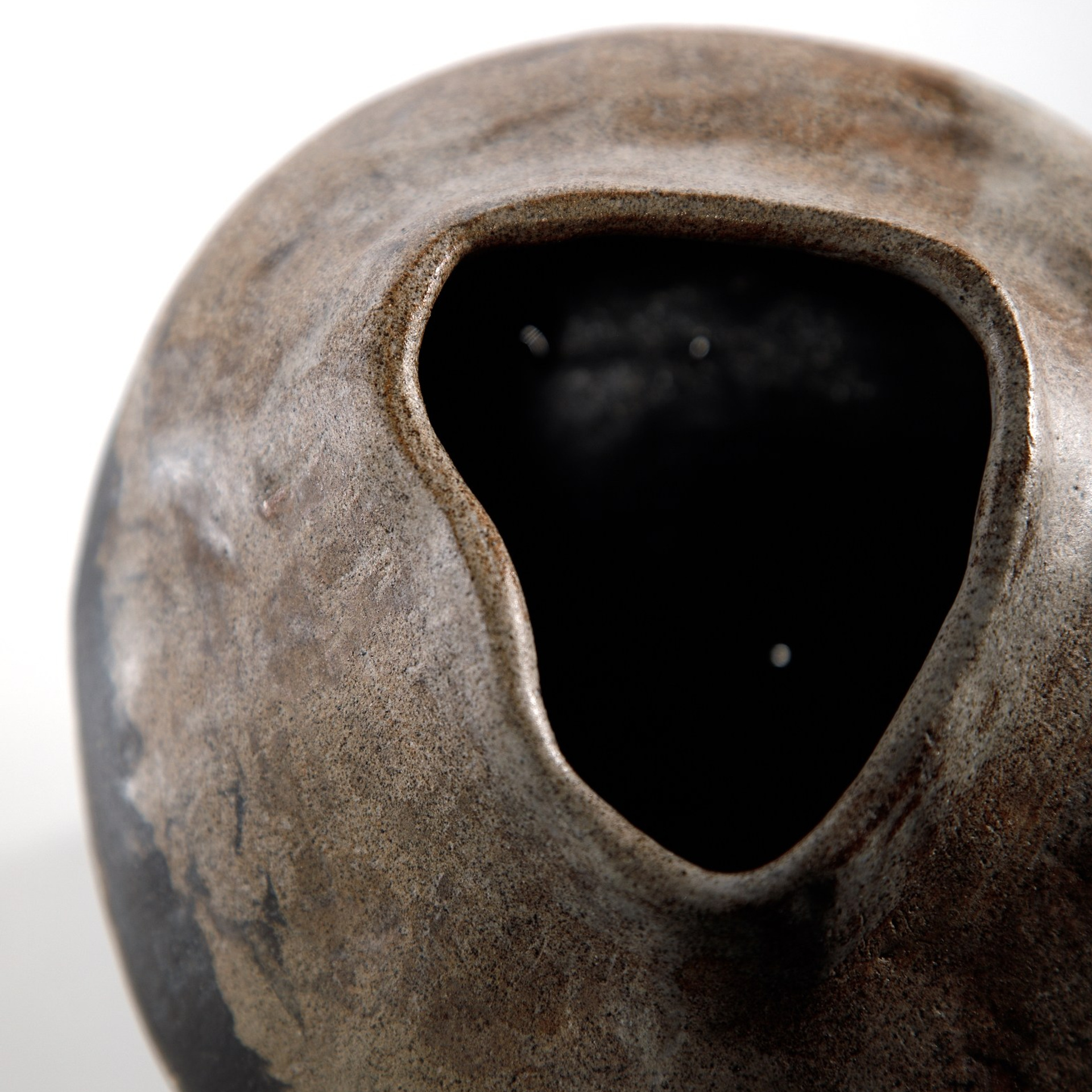 Ваза ‘Сад камней’ / Basalt. Алла Дулова — предметный и интерьерный дизайнер