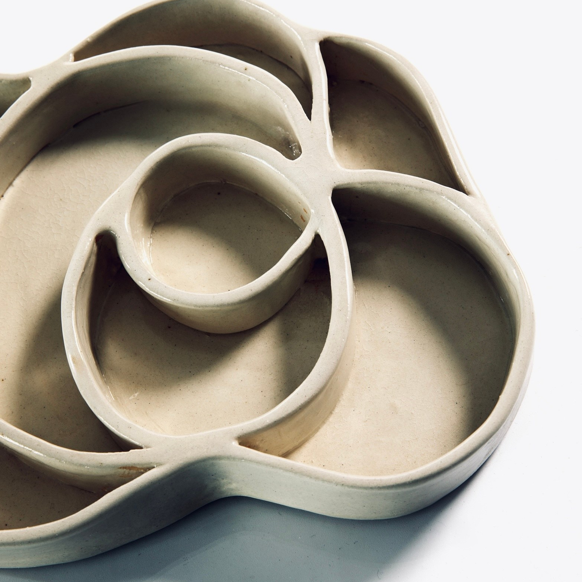 Менажница Lumen Flora. Алла Дулова — предметный и интерьерный дизайнер