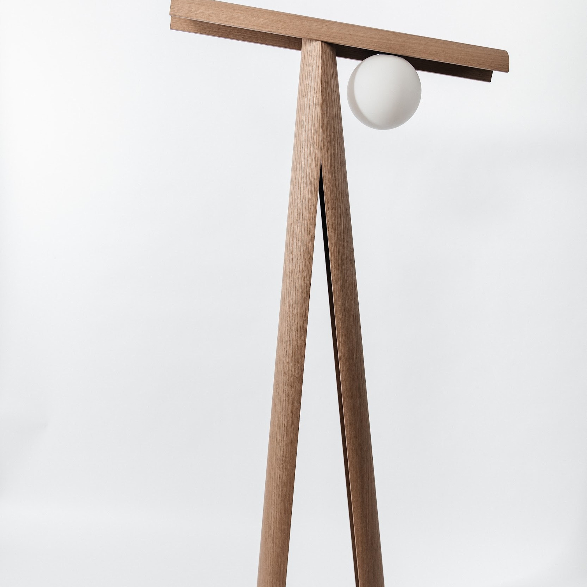 Торшер «Ярило». Алла Дулова — предметный и интерьерный дизайнер