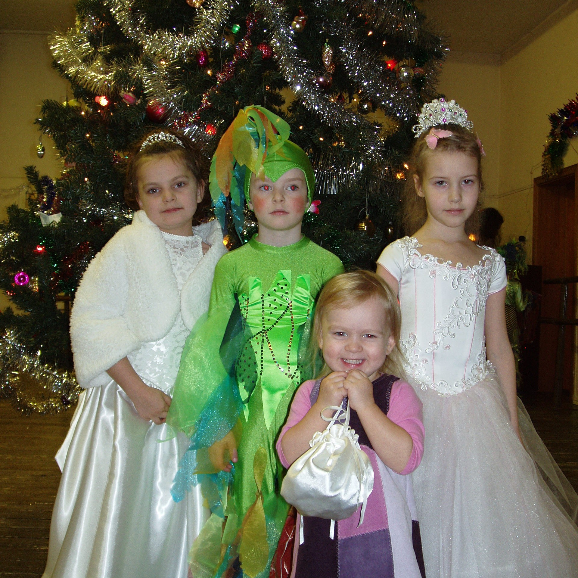 Елка детский центр 24.12.2006