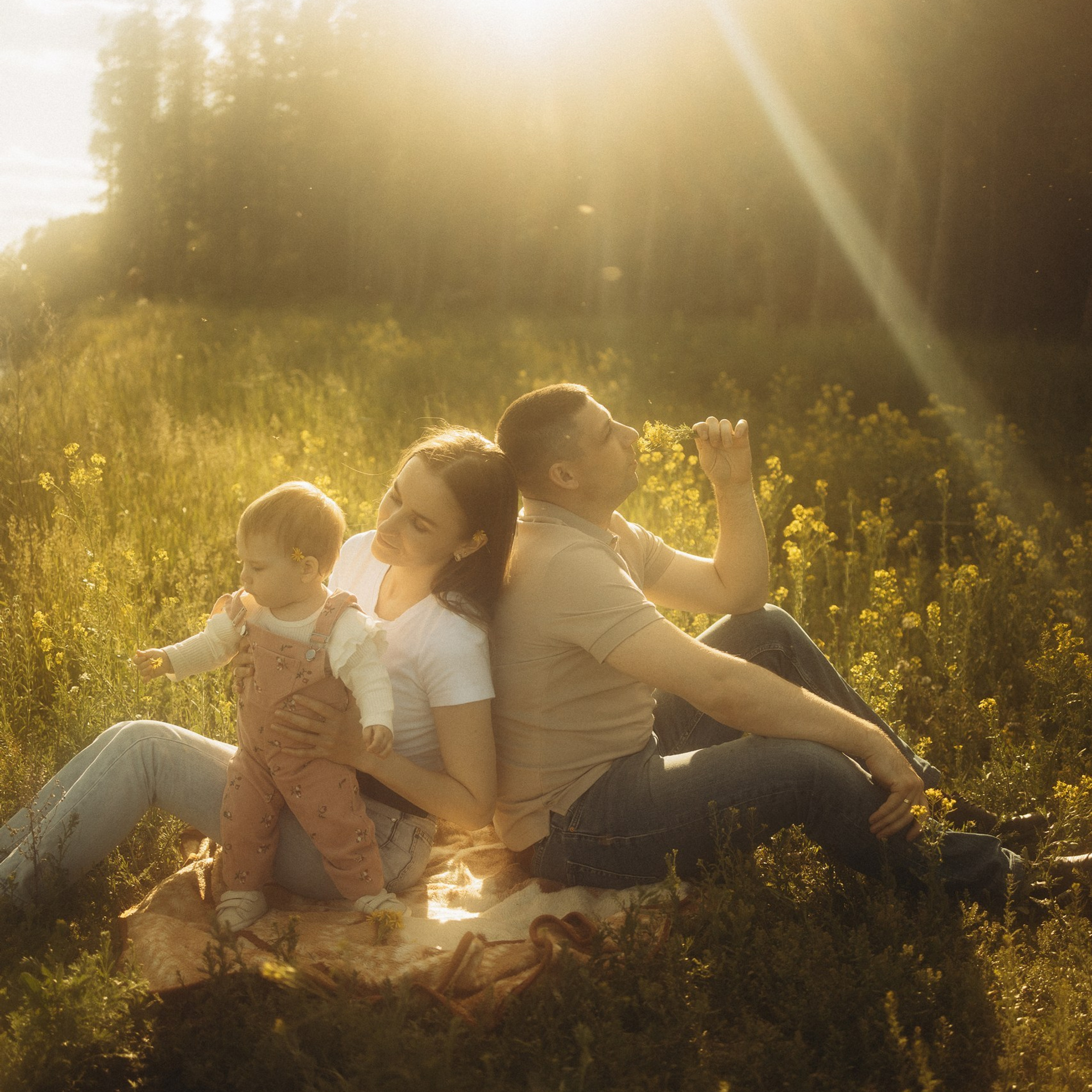 Одним жарким июньским вечером