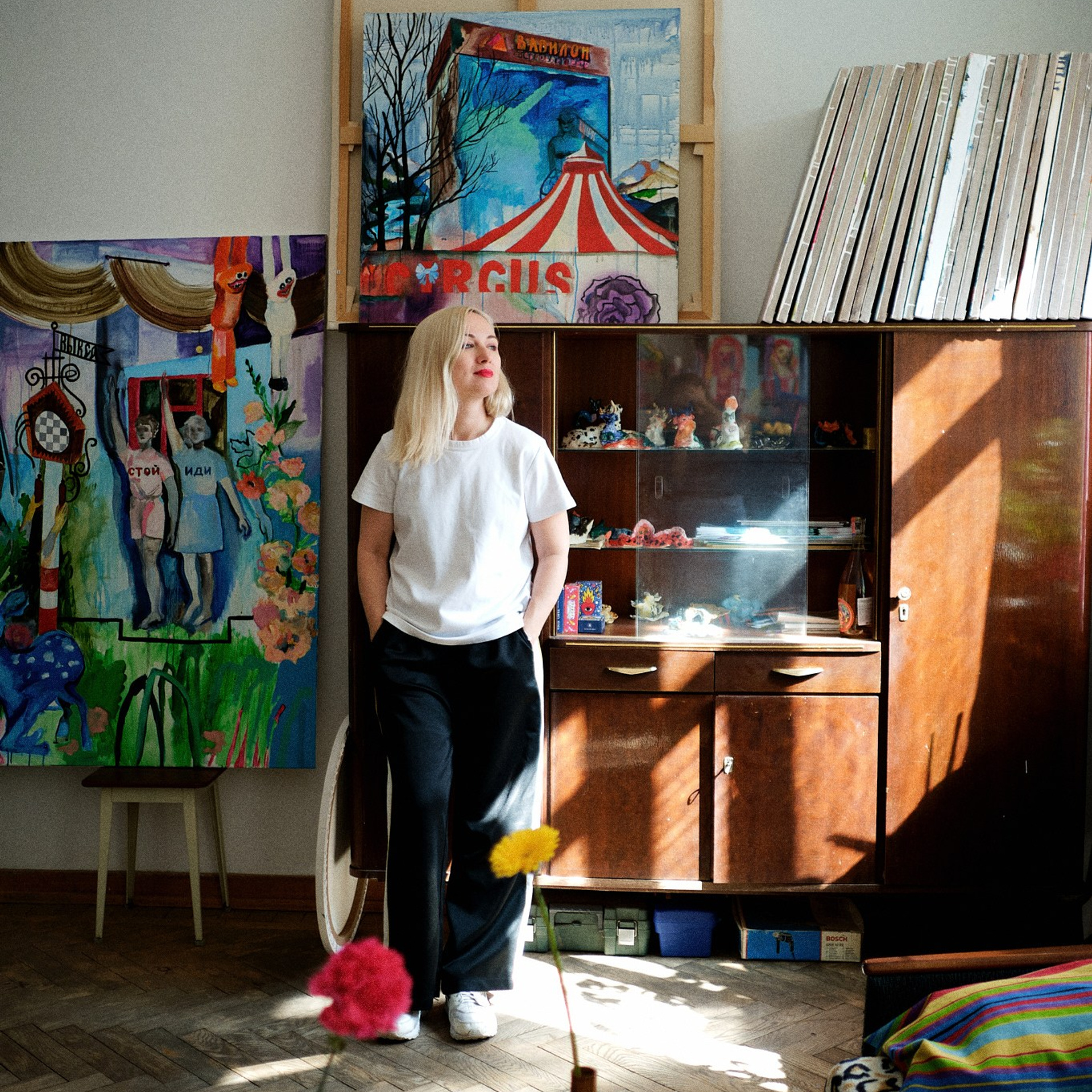 В мастерской у Ники Черневой