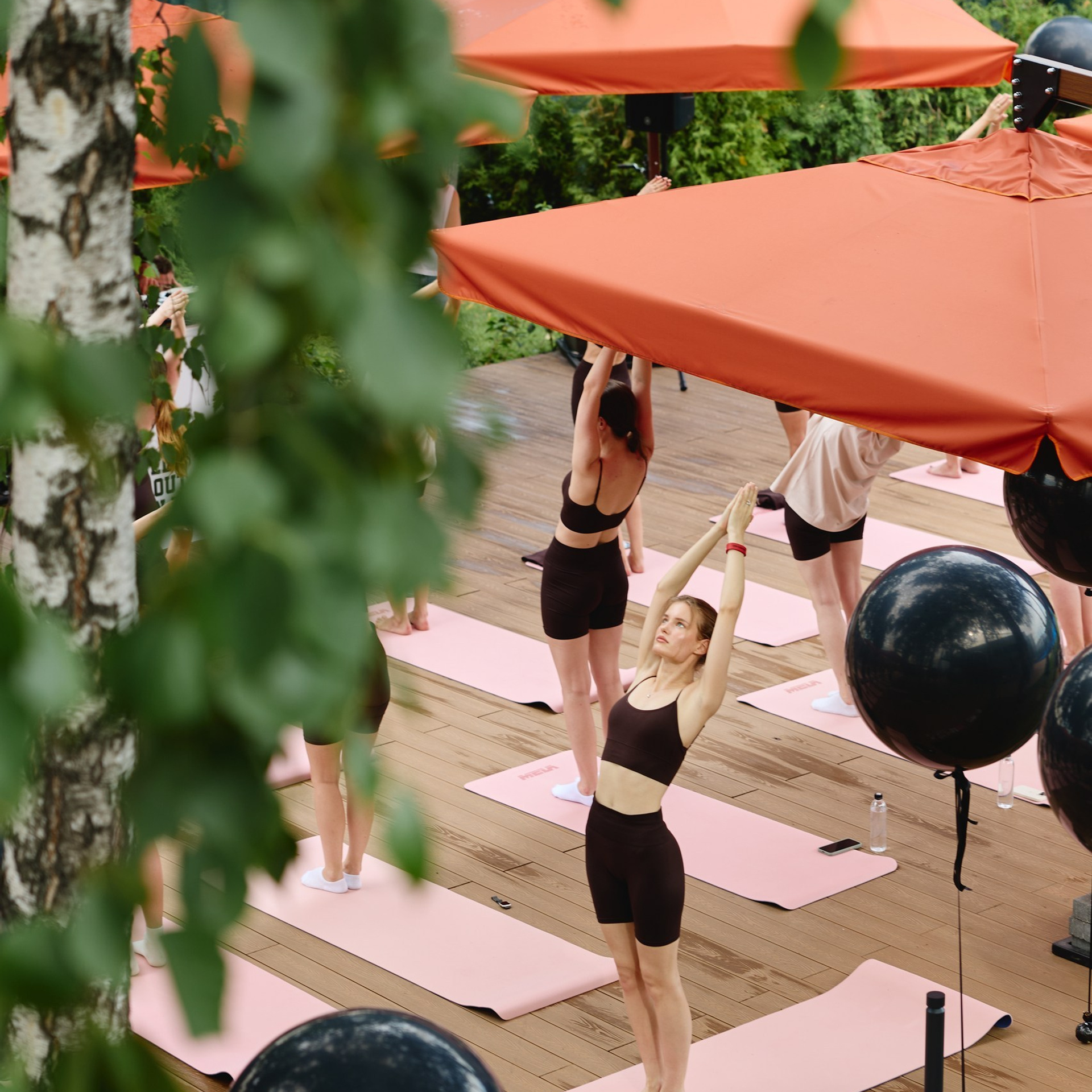 ZARINA x SMSTRETCHING