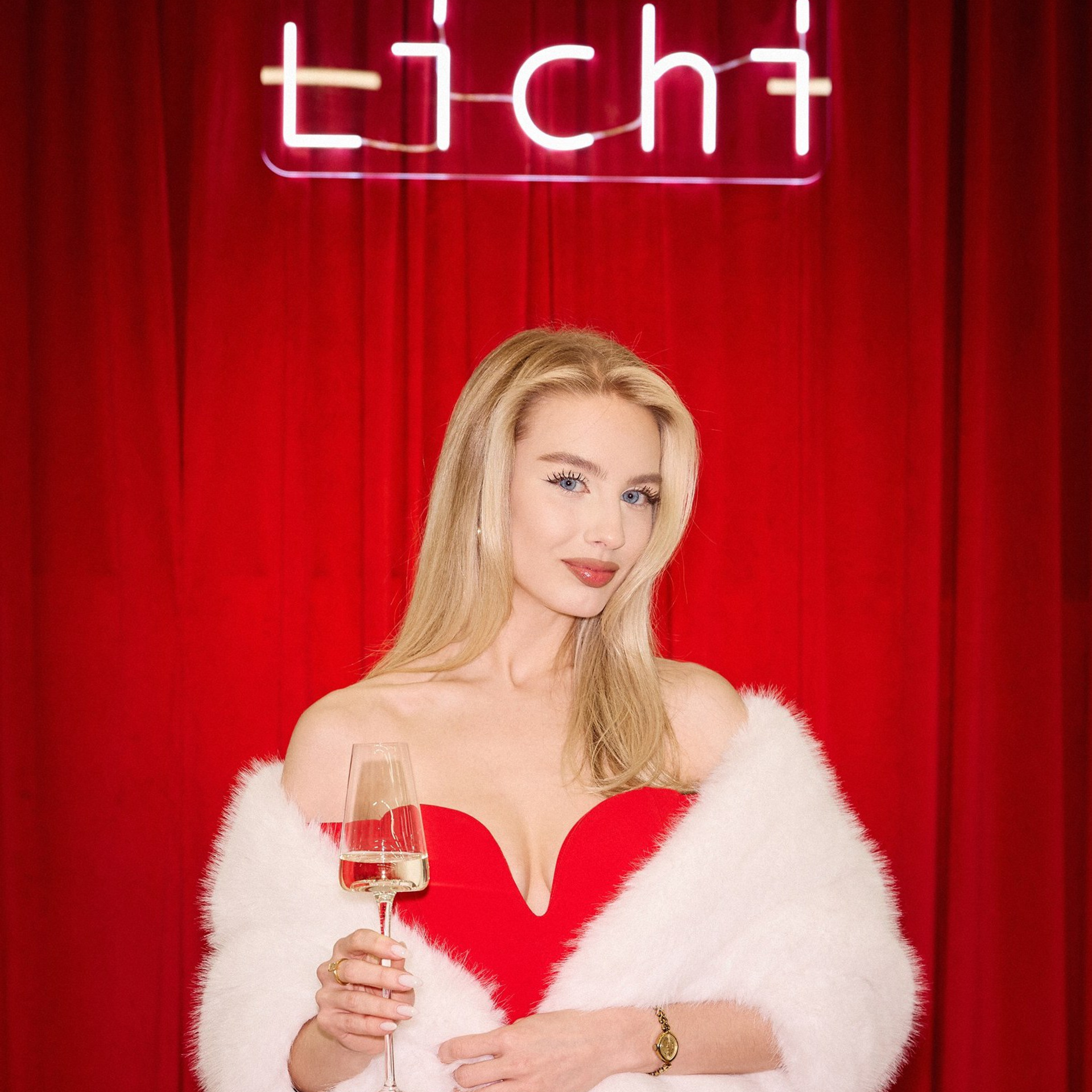 LICHI. HOLLYWOOD DREAMS