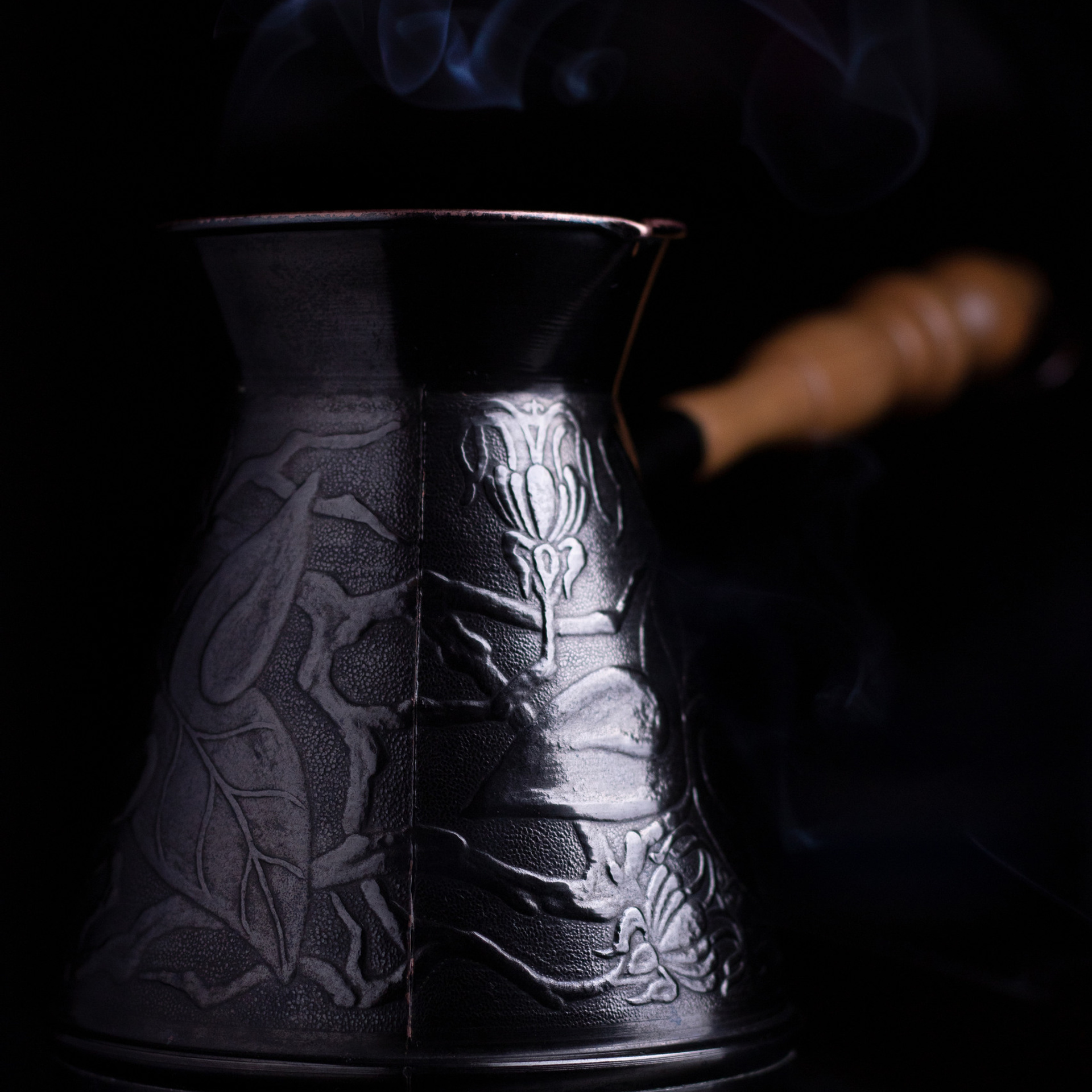 Турка с кофе.