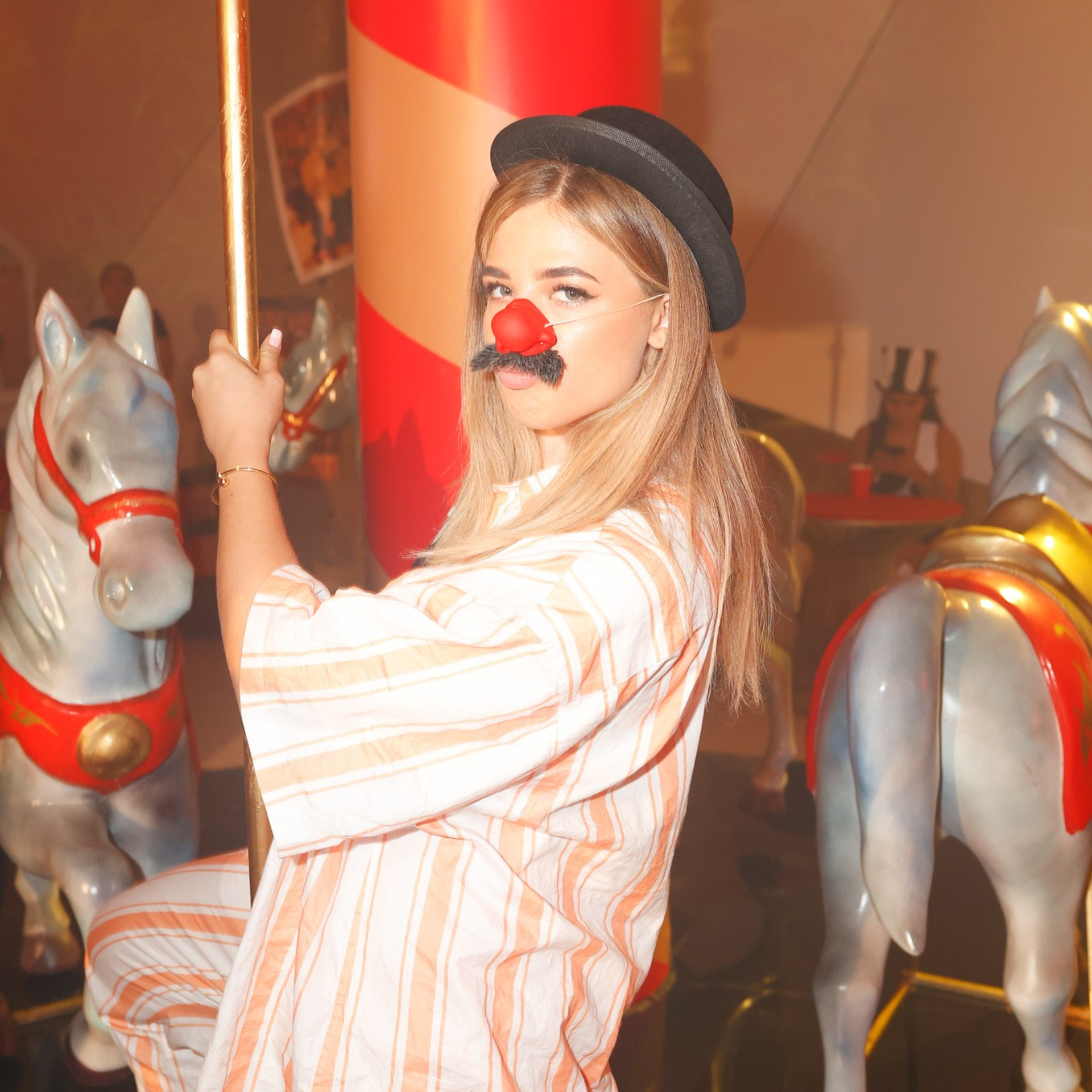 ЮЛЯ ГАВРИЛИНА. Nikolskayasecular