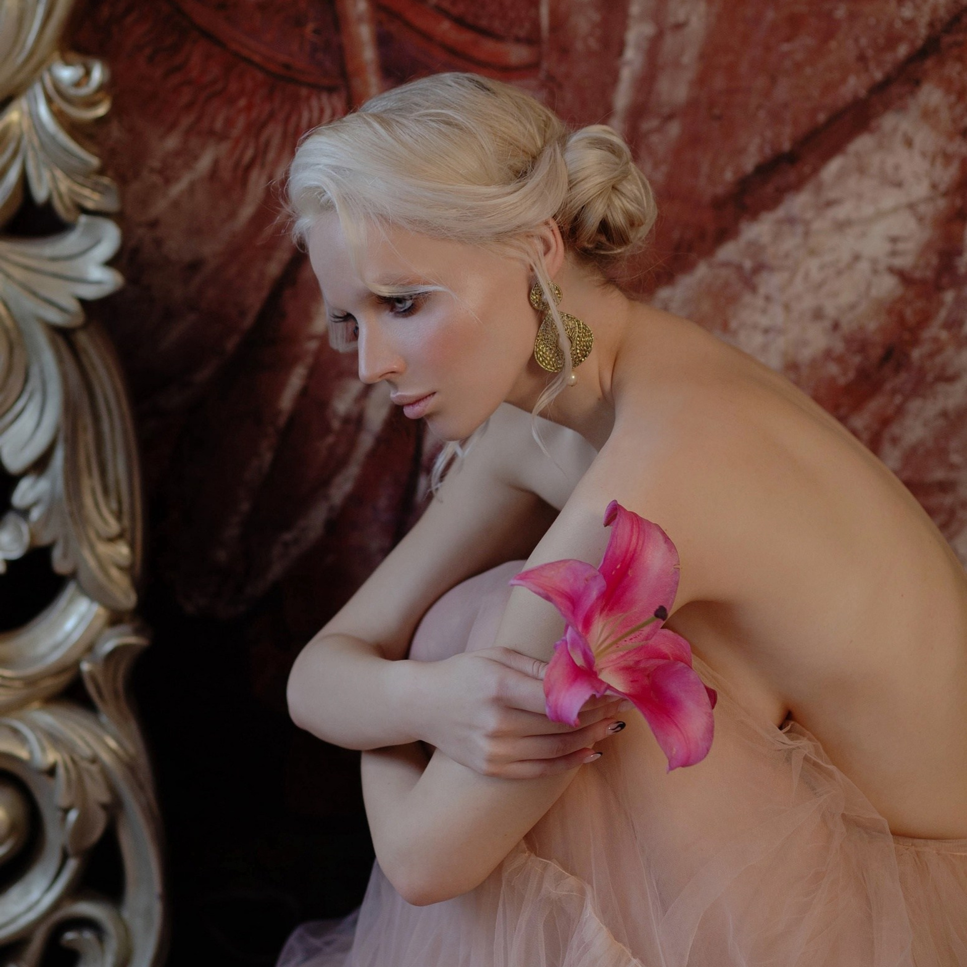- фотосессии в эксклюзивных образах в  СПб и Москве. Фотограф Облако Александра