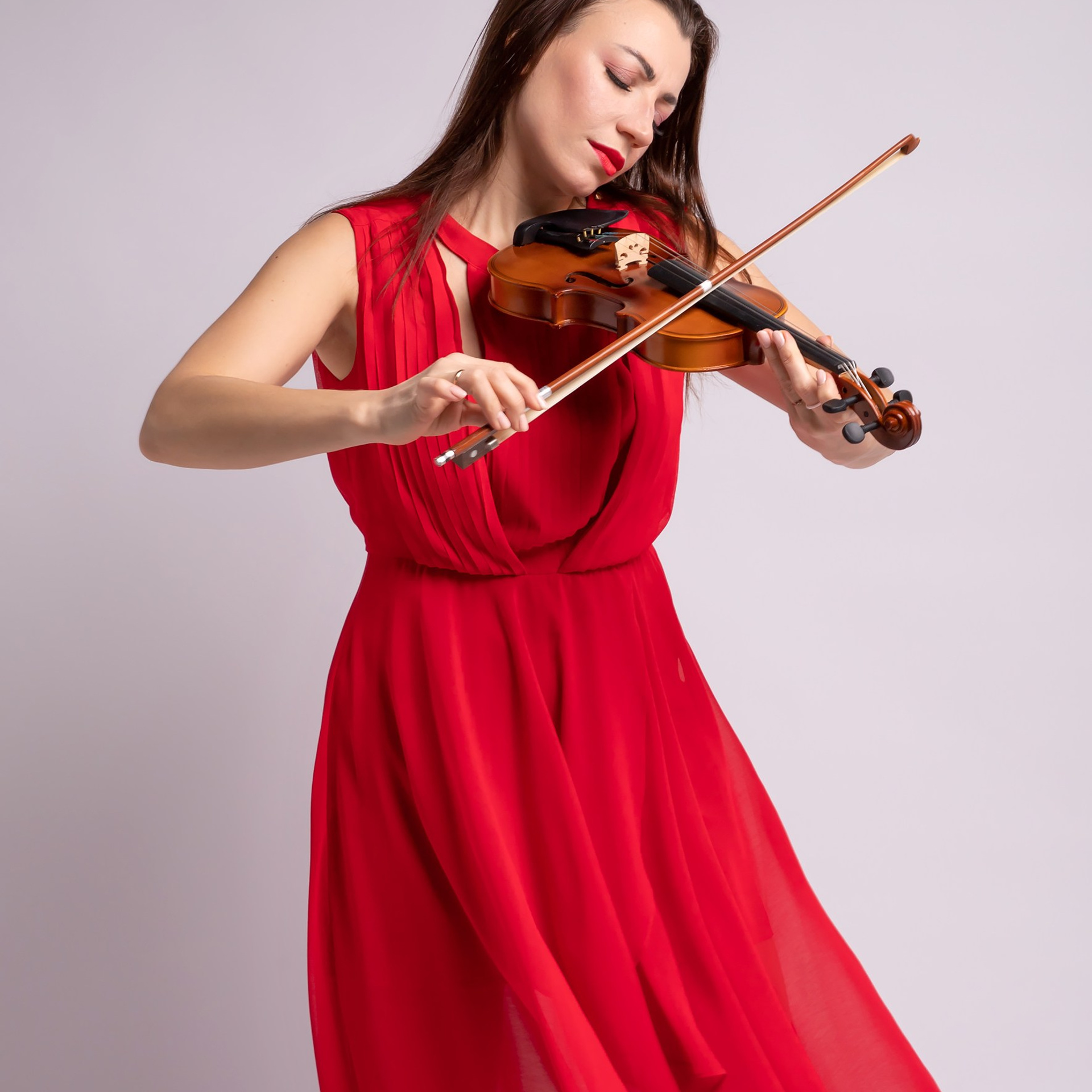 Скрипка (Елена)