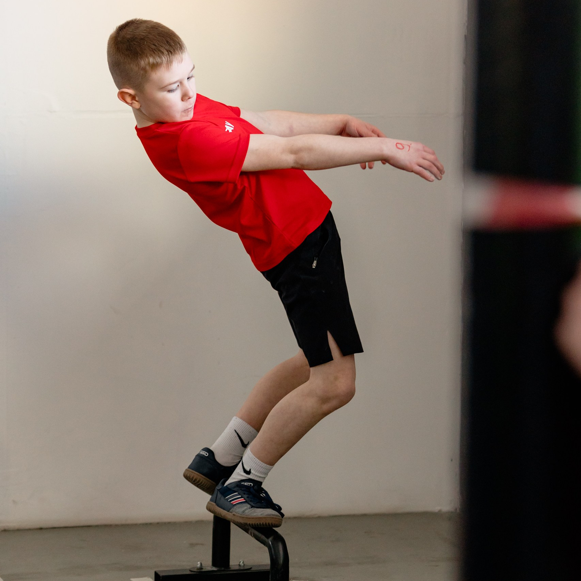 Репортажная съемка. На каждом снимке всегда два человека: фотограф и зритель