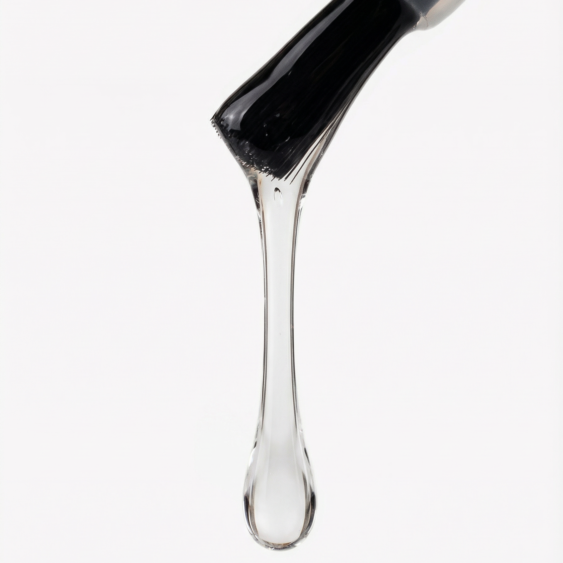 Лак. Анна Карчмит — AI-художник. Эдиториал, нейрофотосессия и контент для fashion и beauty брендов