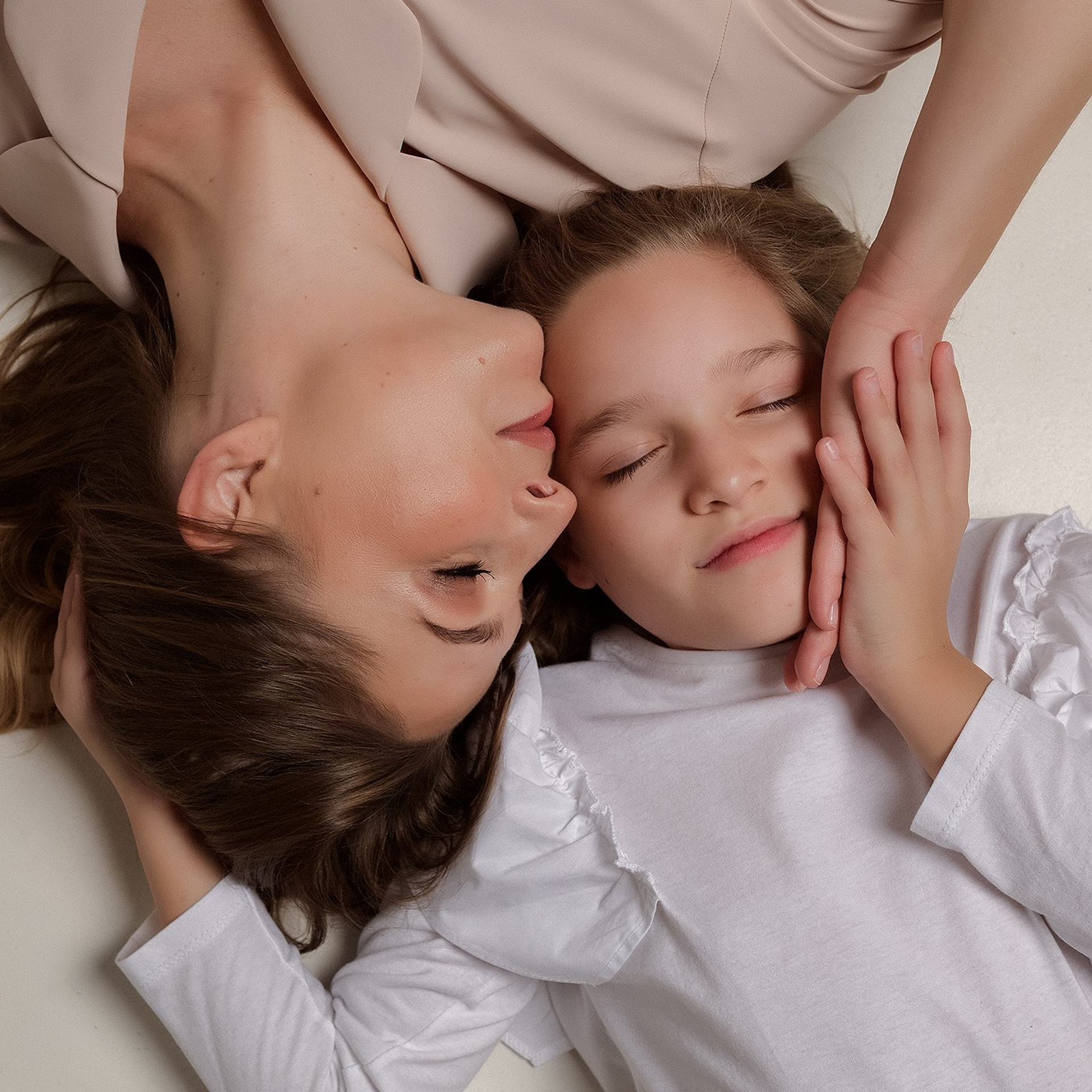 Аня и Арина