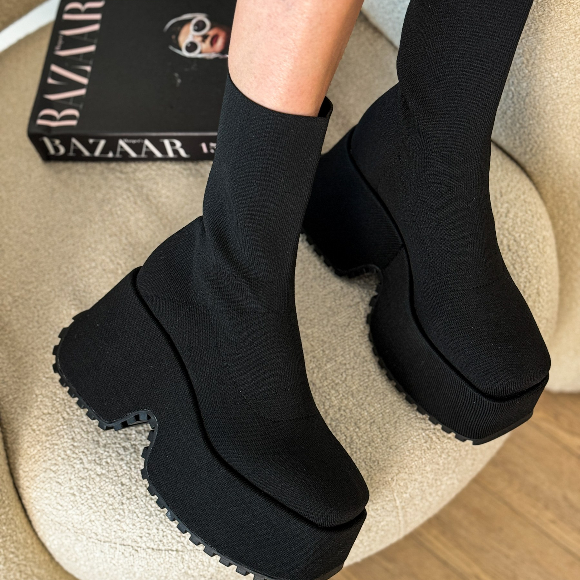 Мобильный контент. Создание ИИ контента, фотосессии, инфографика в Москве