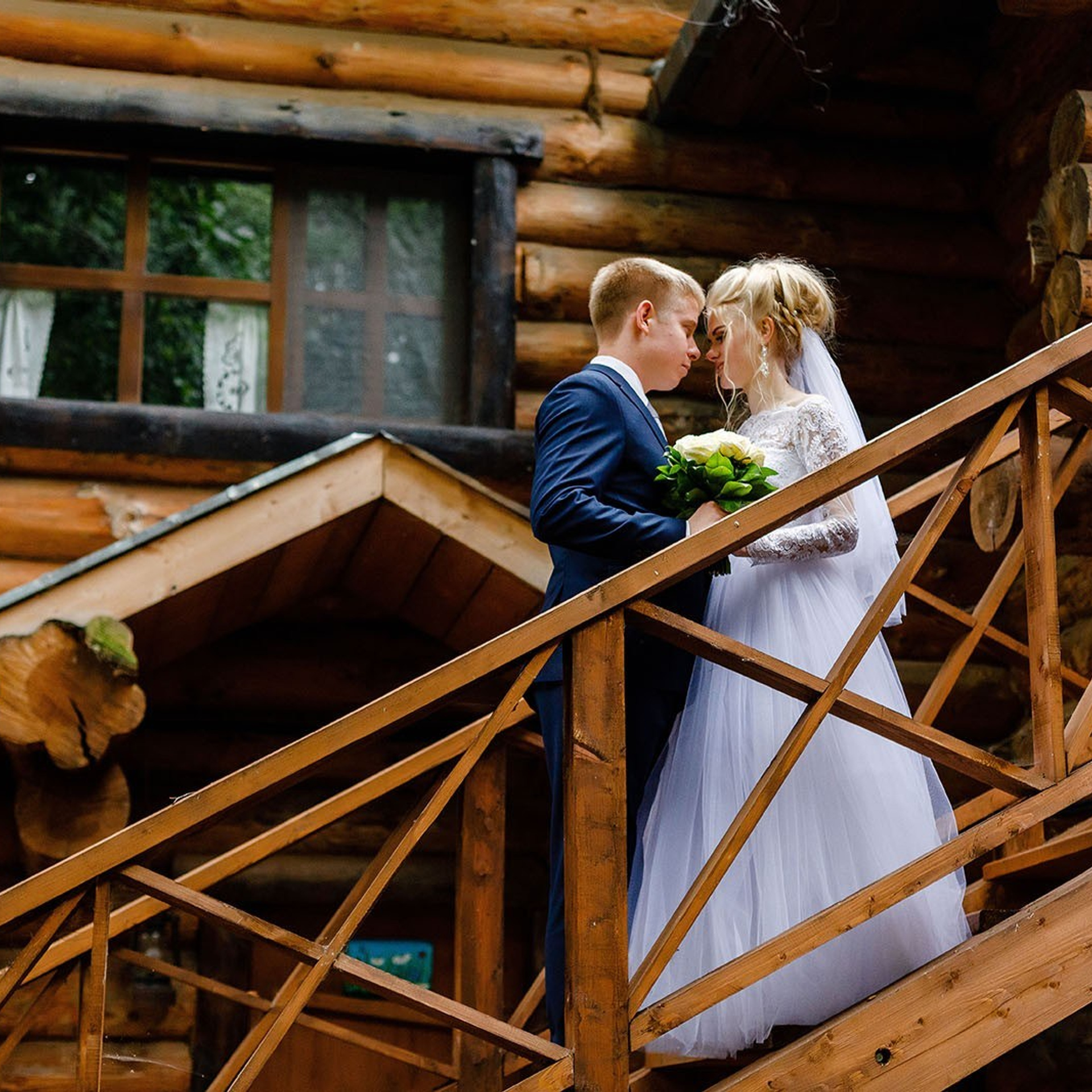 Свадебная фотосессия в этнокомплексе «Бобровая долина» в Ижевске. Дима Никитин свадебный и семейный фотограф в Ижевске и Удмуртии с 2007 года