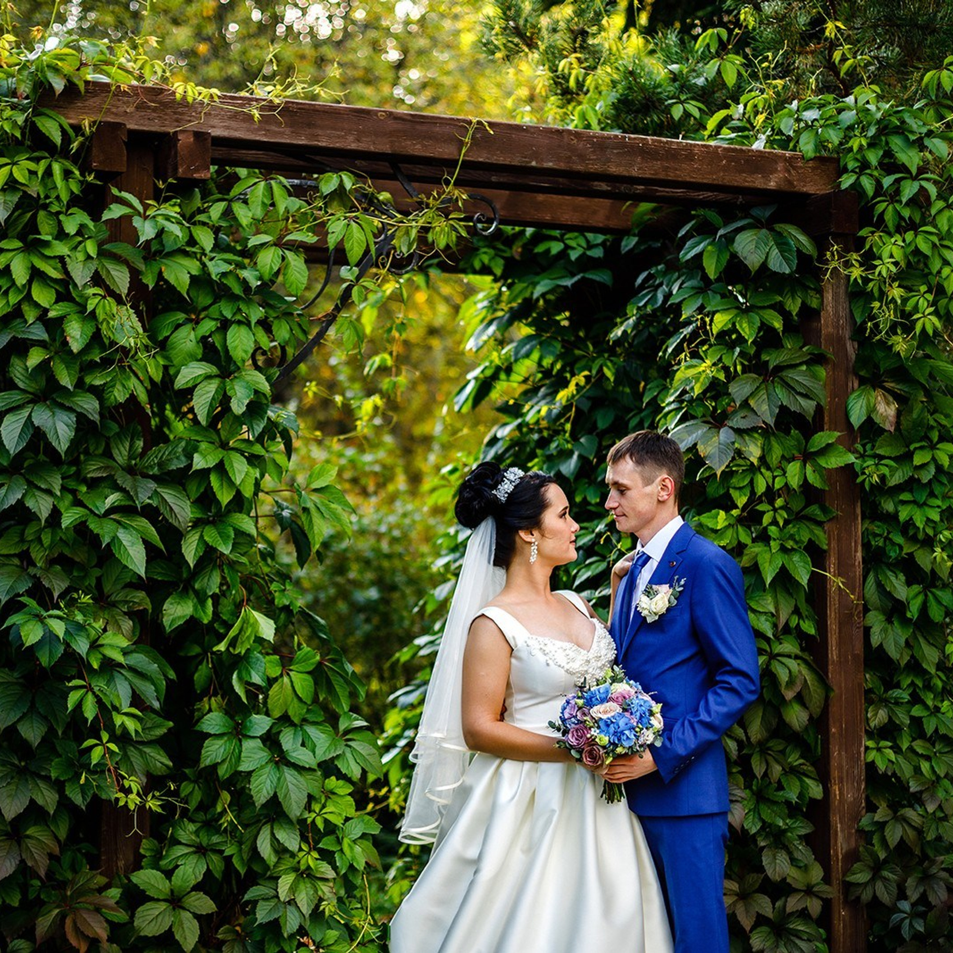 Свадебная фотосессия красивой пары. Дима Никитин свадебный и семейный фотограф в Ижевске и Удмуртии с 2007 года