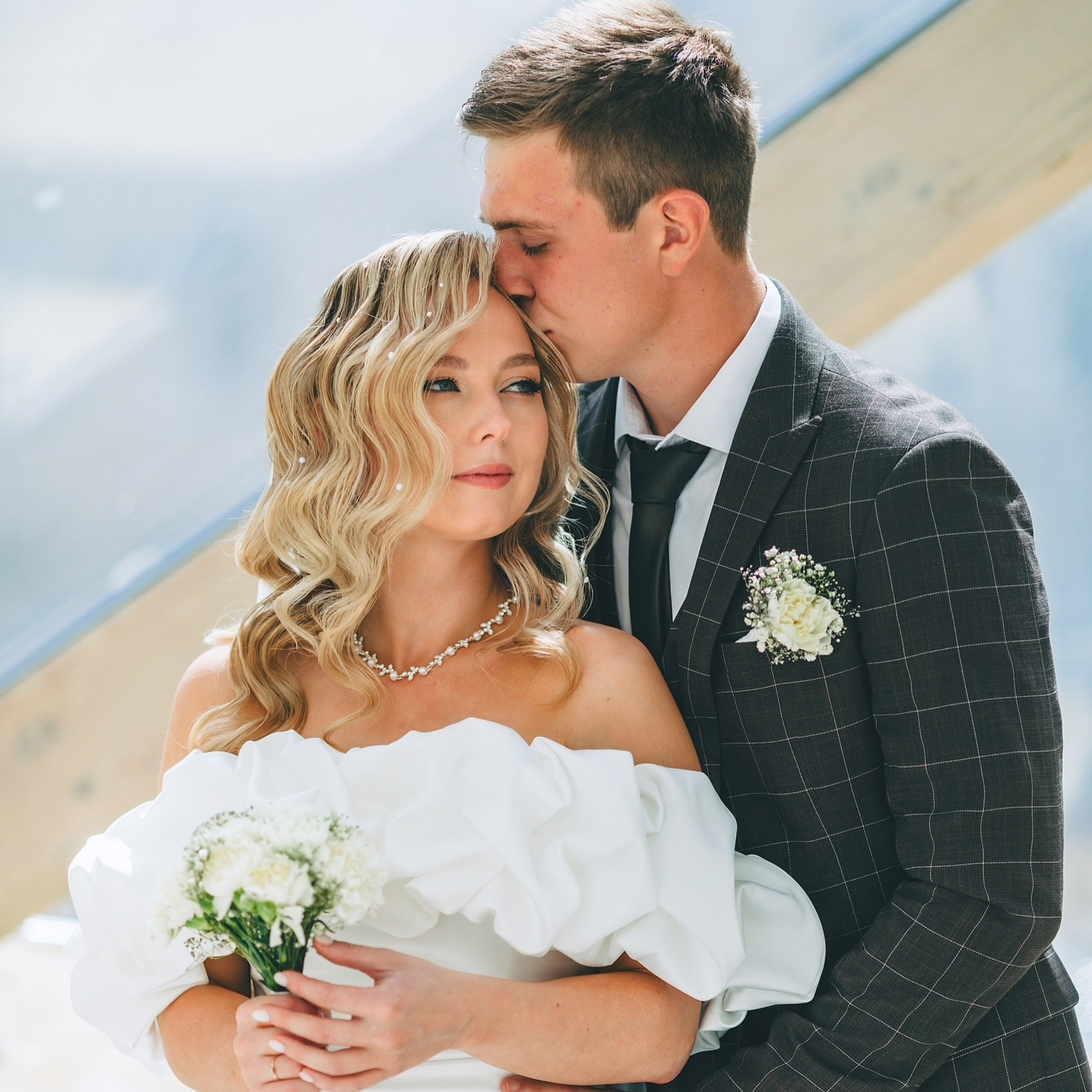 Снимал свадебную прогулку Алексея и Ольги, заглянув в уютное семейное кафе Семейное кафе ИМЕНИ КОЙКОГО | Ижевск в Парке Горького. Дима Никитин свадебный и семейный фотограф в Ижевске и Удмуртии с 2007 года