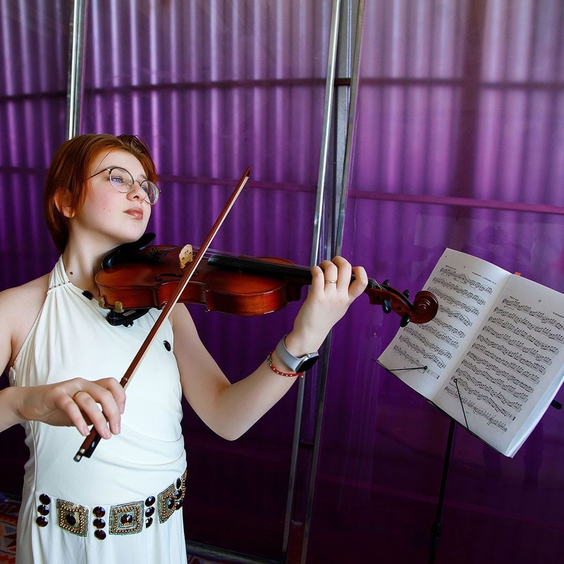 Индивидуальная фотосессия со скрипкой. Дима Никитин свадебный и семейный фотограф в Ижевске и Удмуртии с 2007 года