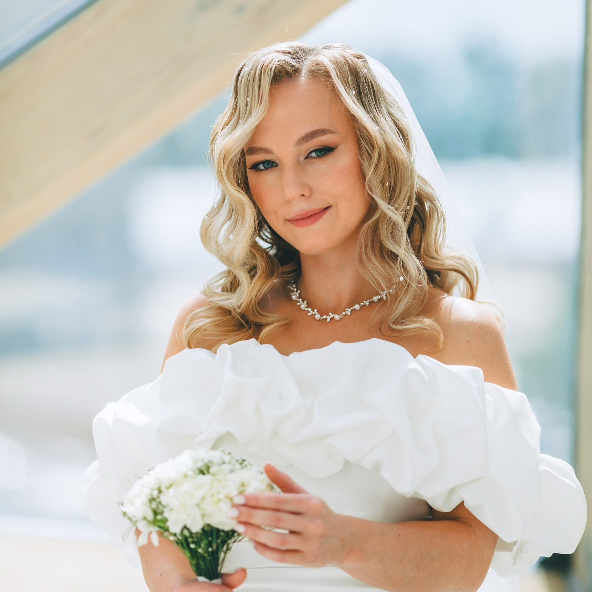 Снимал свадебную прогулку Алексея и Ольги, заглянув в уютное семейное кафе Семейное кафе ИМЕНИ КОЙКОГО | Ижевск в Парке Горького. Дима Никитин свадебный и семейный фотограф в Ижевске и Удмуртии с 2007 года