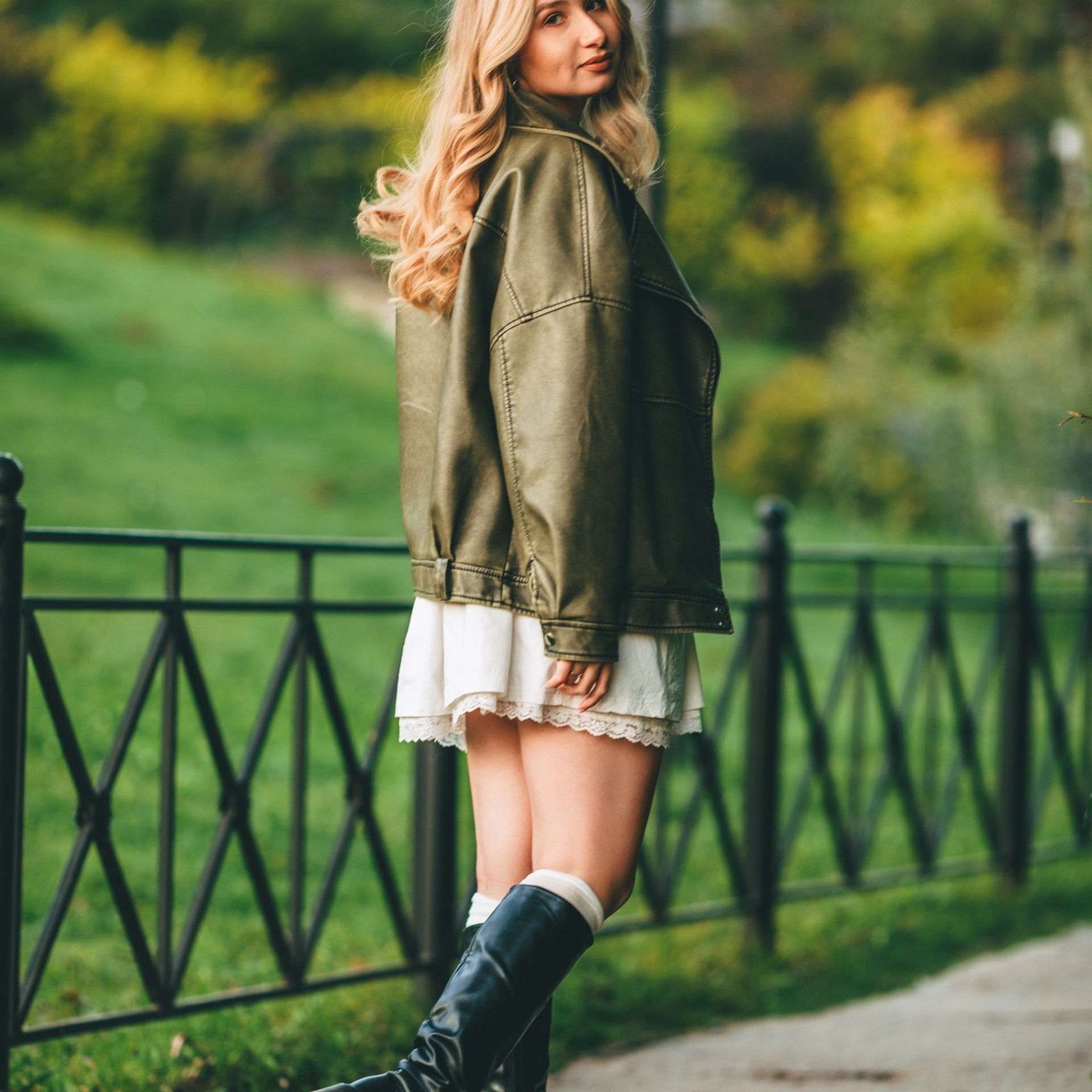 💃🏻Ловил осеннюю красоту в женском портрете. Дима Никитин свадебный и семейный фотограф в Ижевске и Удмуртии с 2007 года