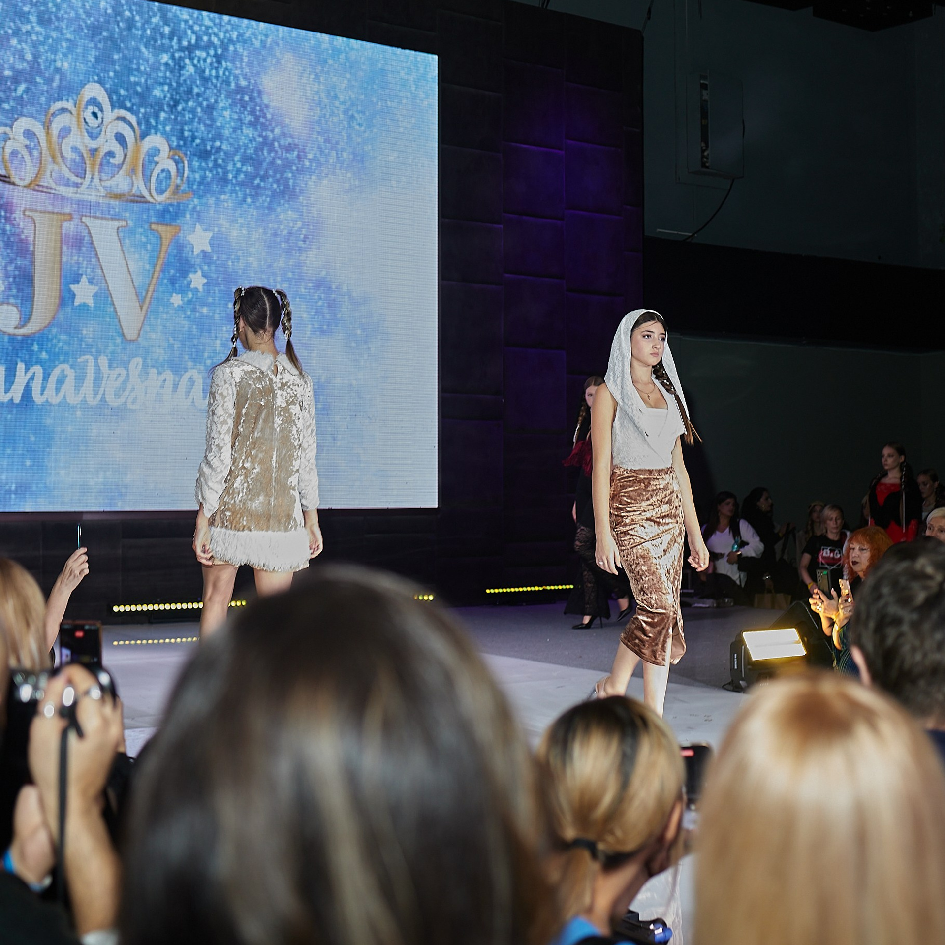 Показ мод в Москве