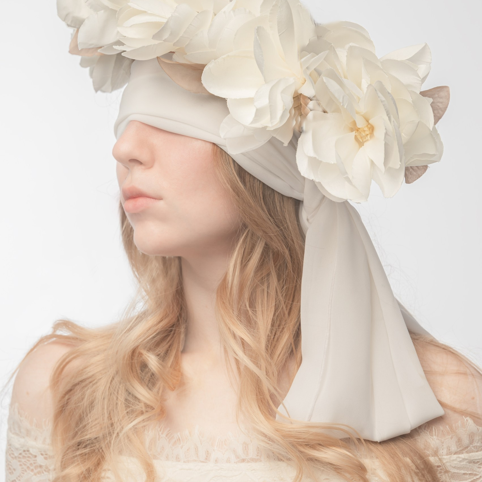 Девушка весна