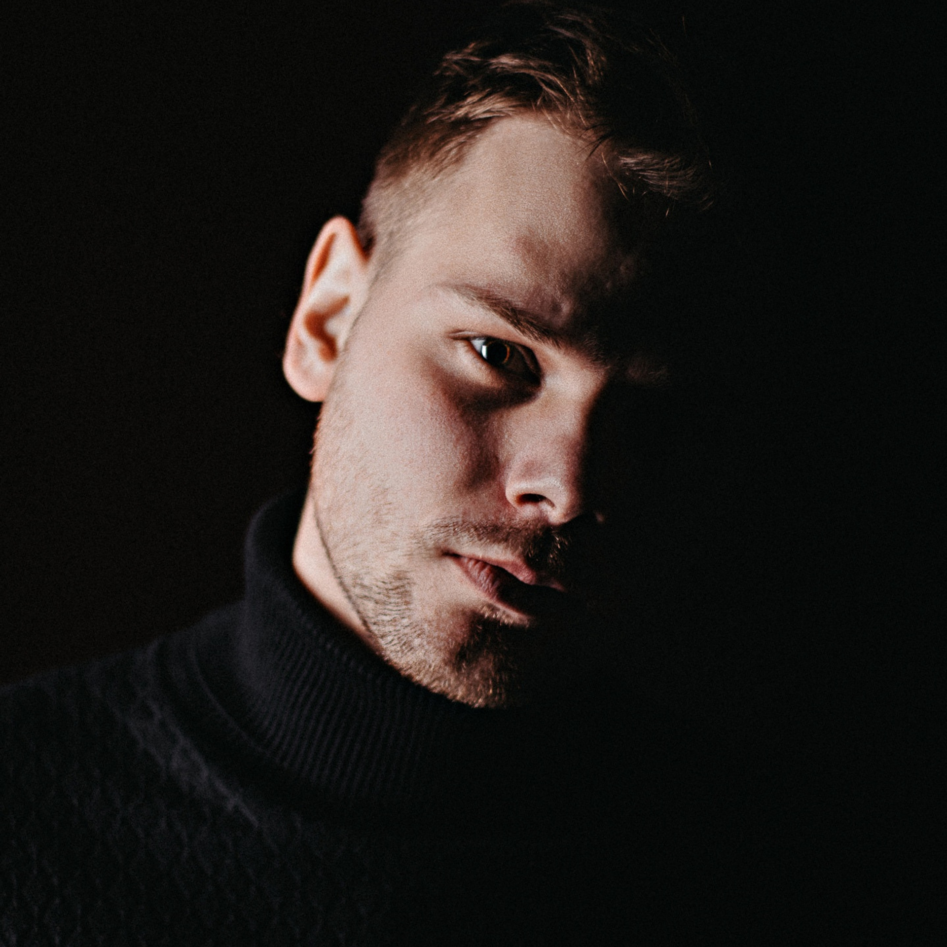 Онлайн-курс. Портретный фотограф в Санкт-Петербурге Алексей Корзов