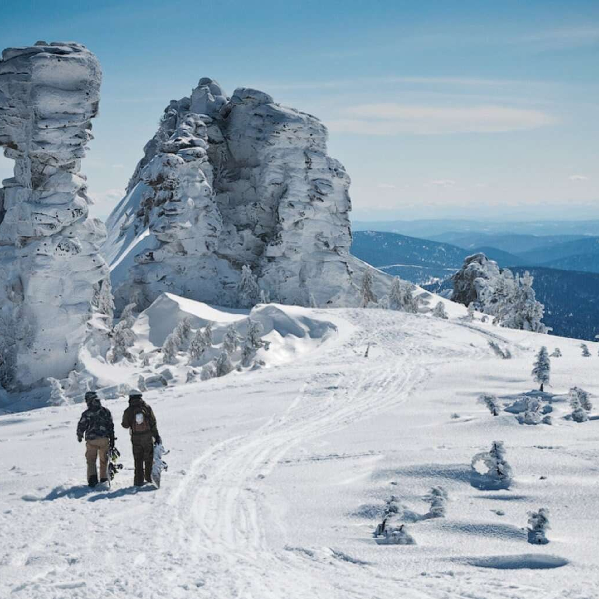 Snow camp. Шерегеш. Уникальные экспедиции — LUCKY CLAN