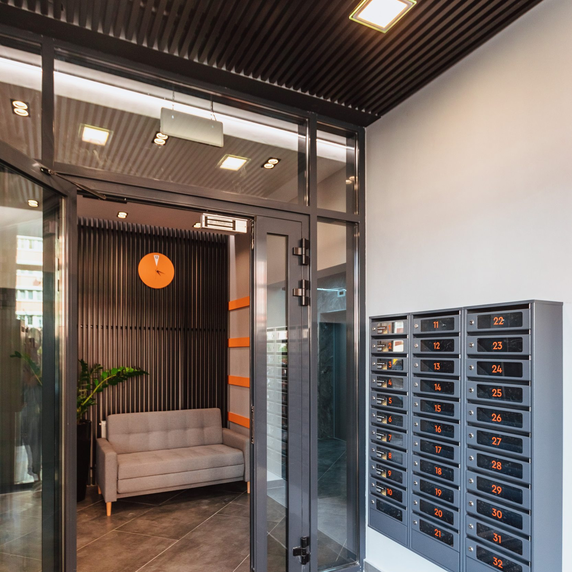 ЖК Абрикосово | Подъезд, холл, этаж здания | ТОЧНО