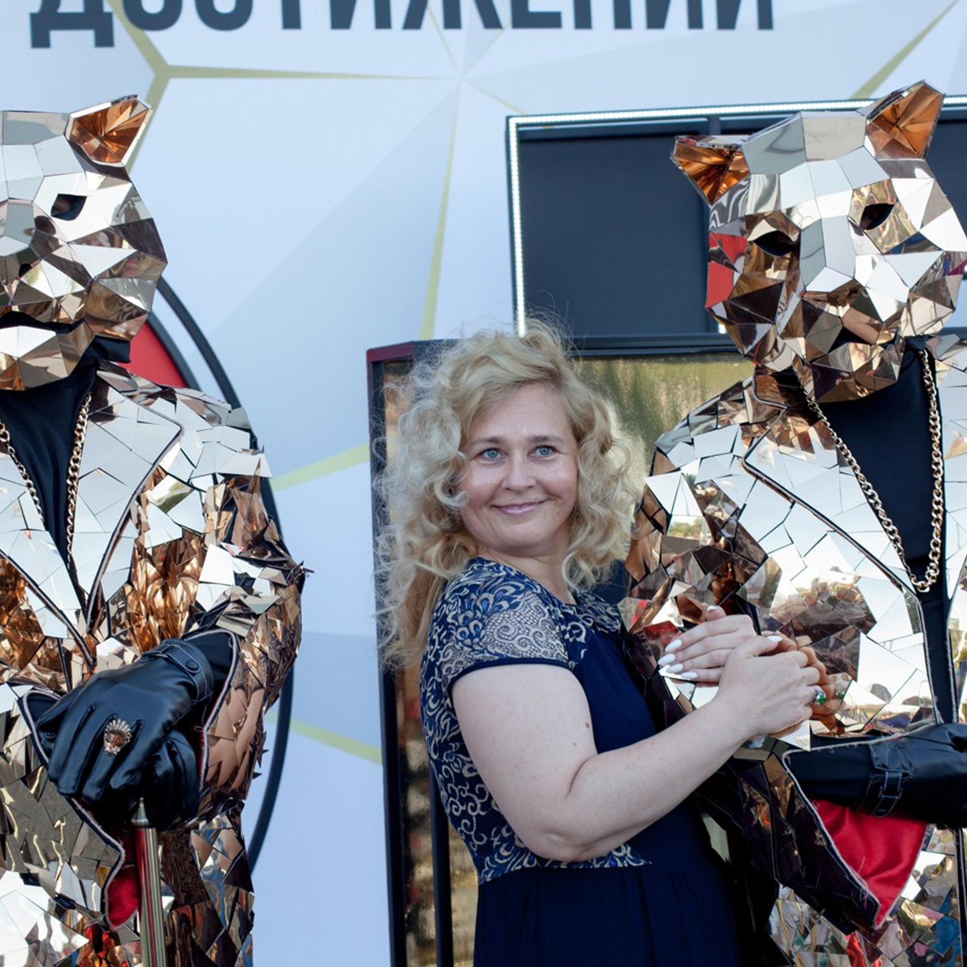 Выпускной в гимназии Лидер